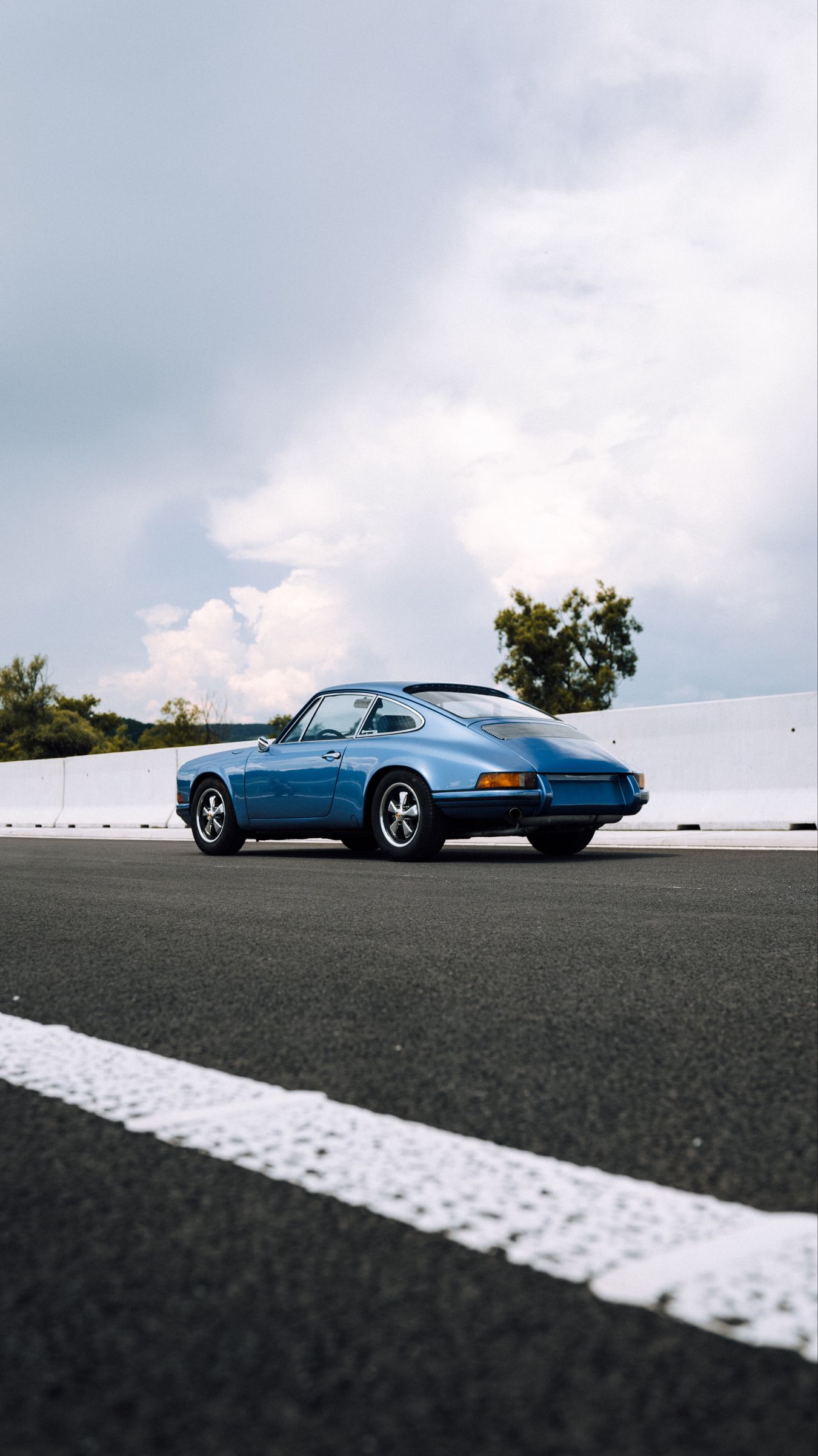 Download wallpaper 1350x2400 porsche