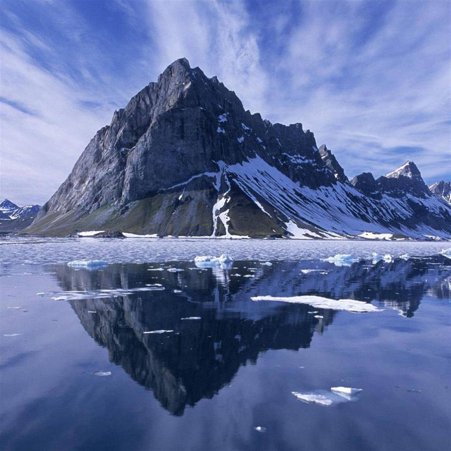 Download free iPad Pro Snowy Mountain