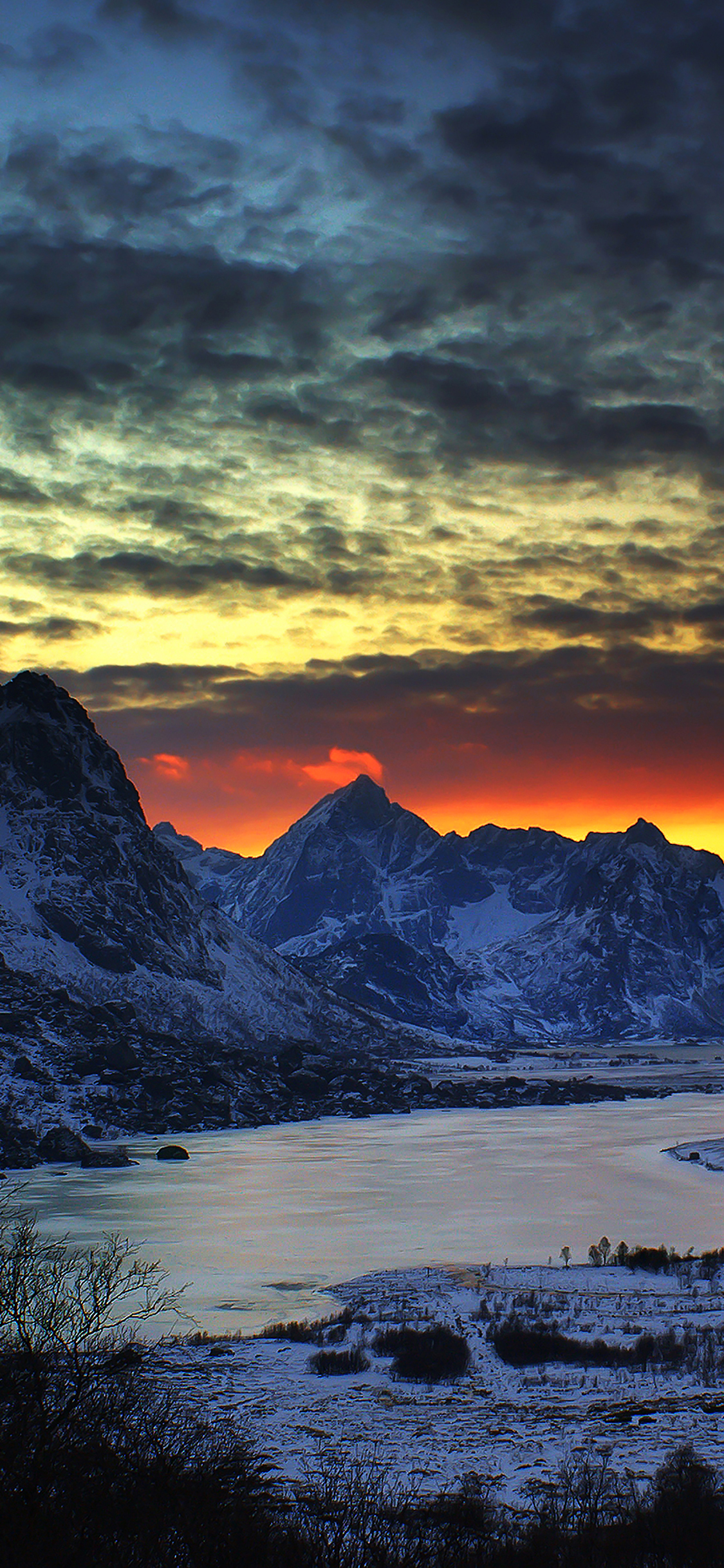 Snow Lake Dark Night Mountain Cold
