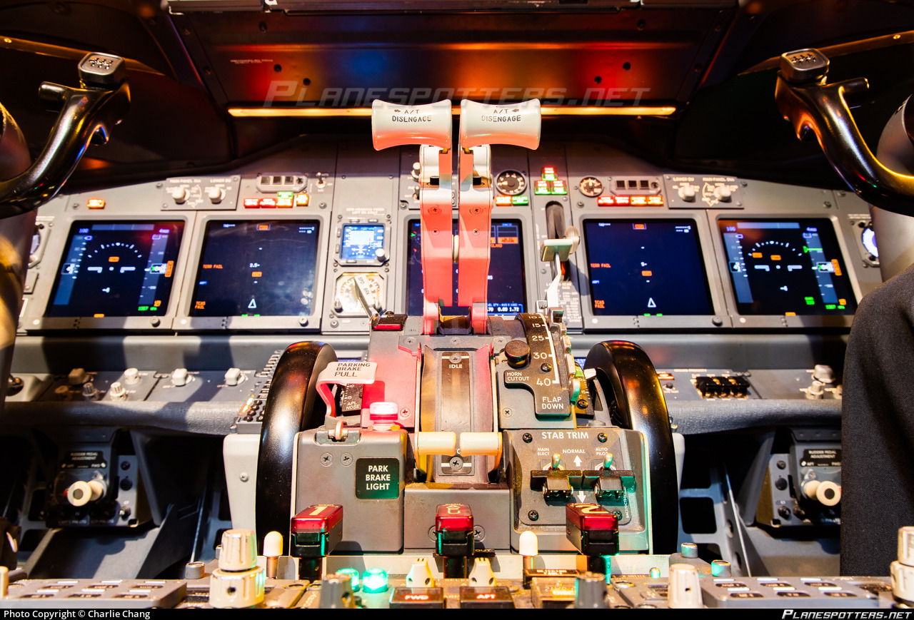 VH YFL Virgin Australia Boeing 737 8FE