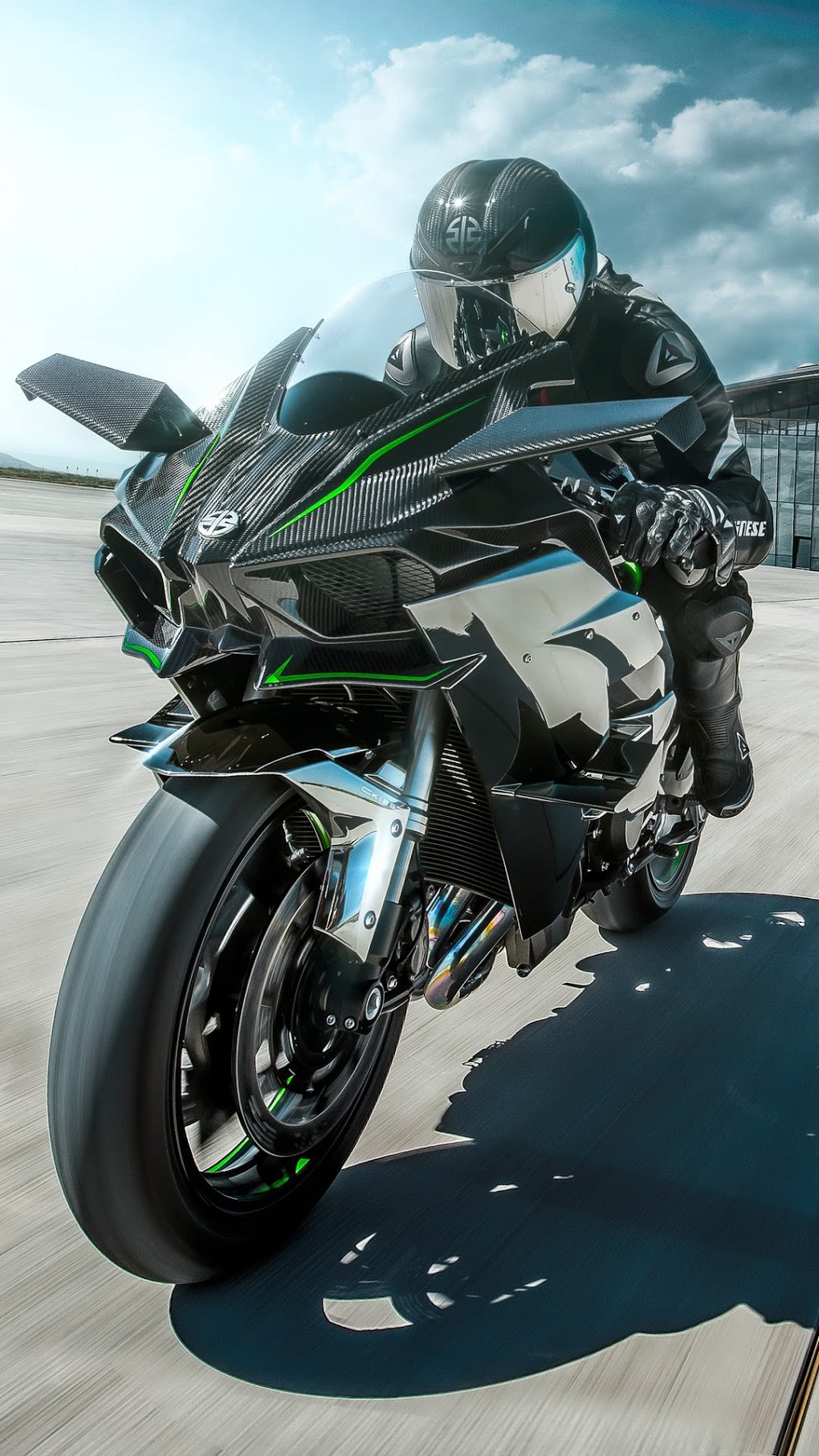 Kawasaki Ninja H2R Wallpaper