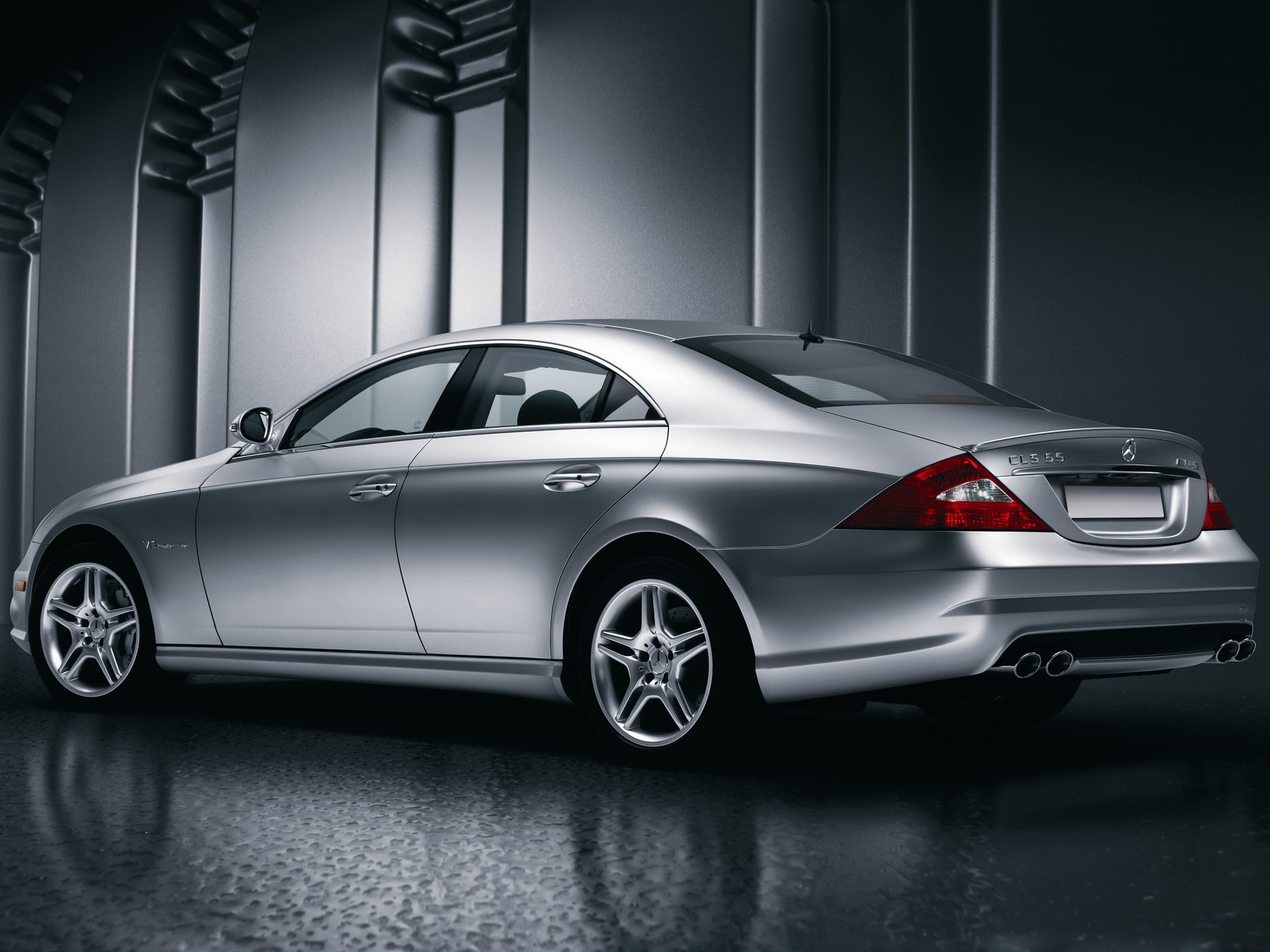 Daily Wallpaper: Mercedes Benz CLS 55