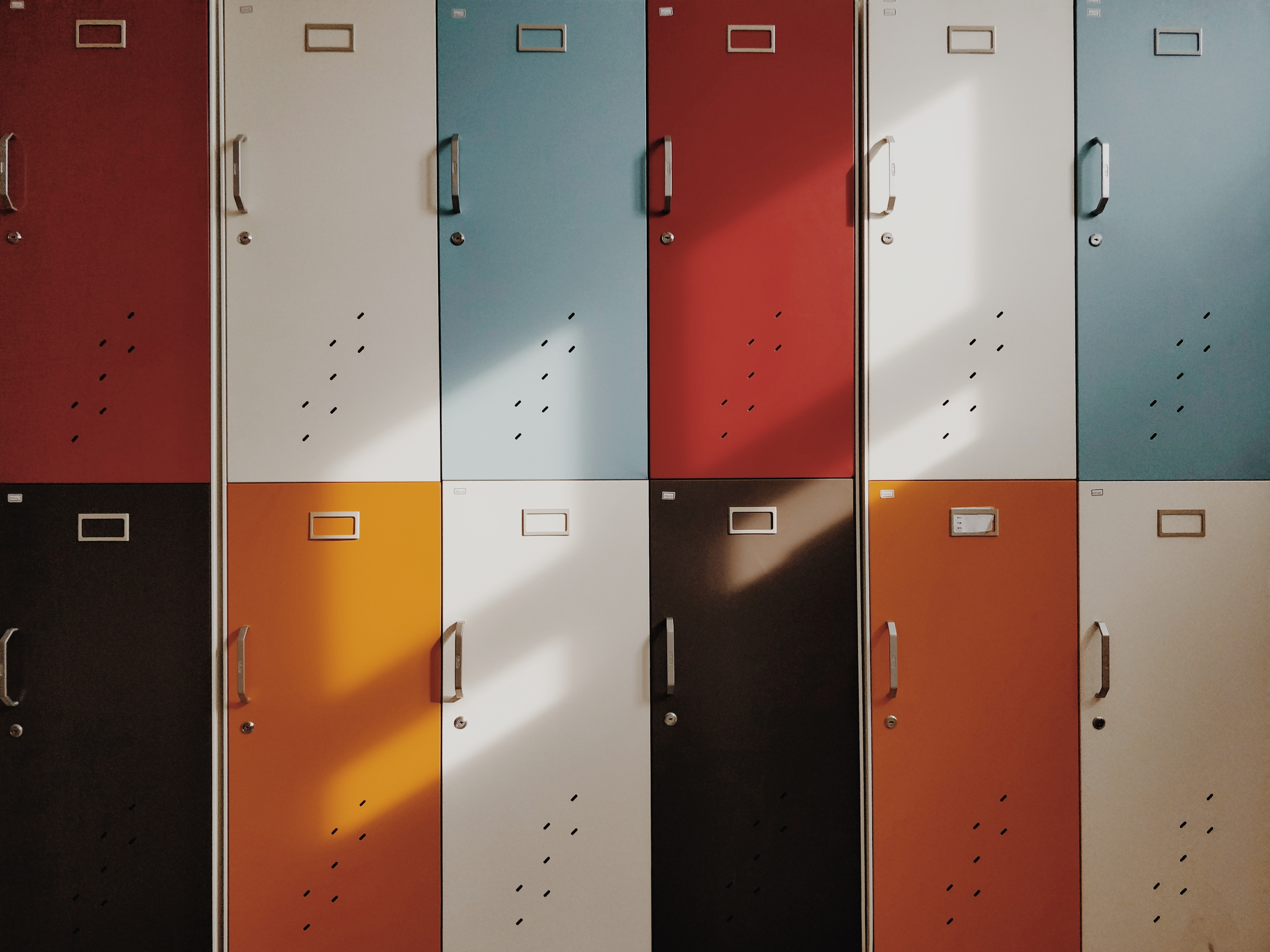 Mobile wallpaper: Lockers, Door, Doors