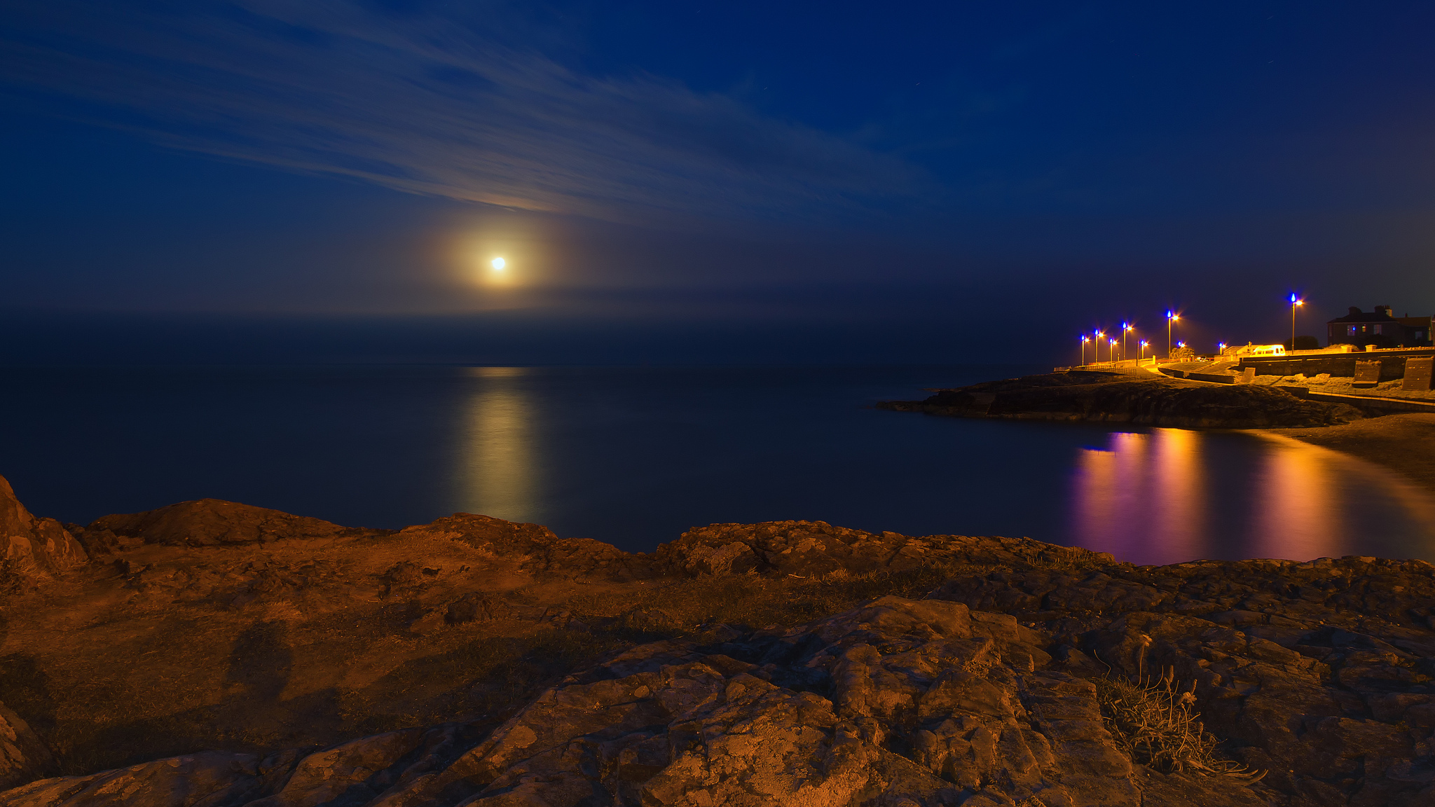 Download wallpaper sea, beach, the moon