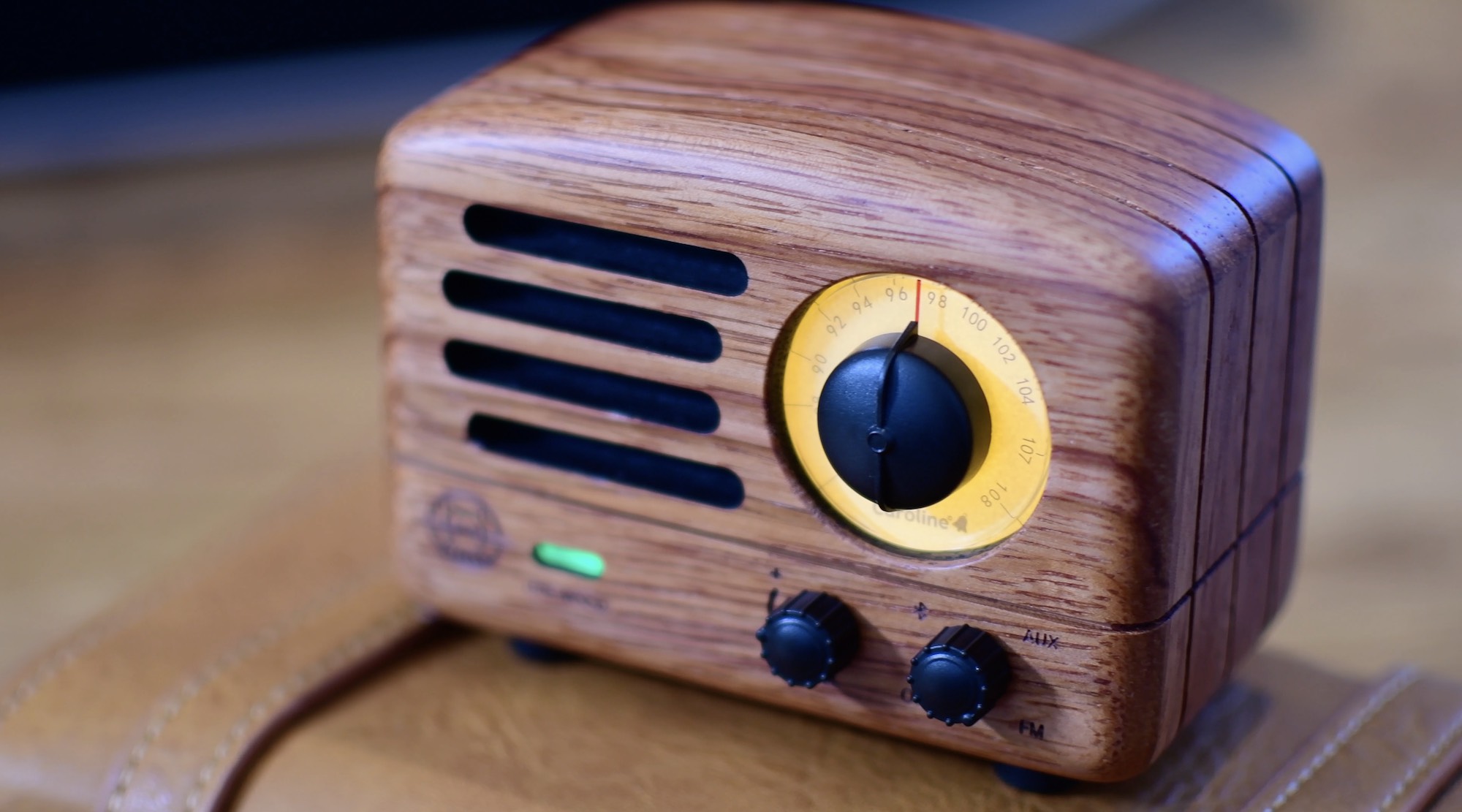 retro Muzen speaker & radio