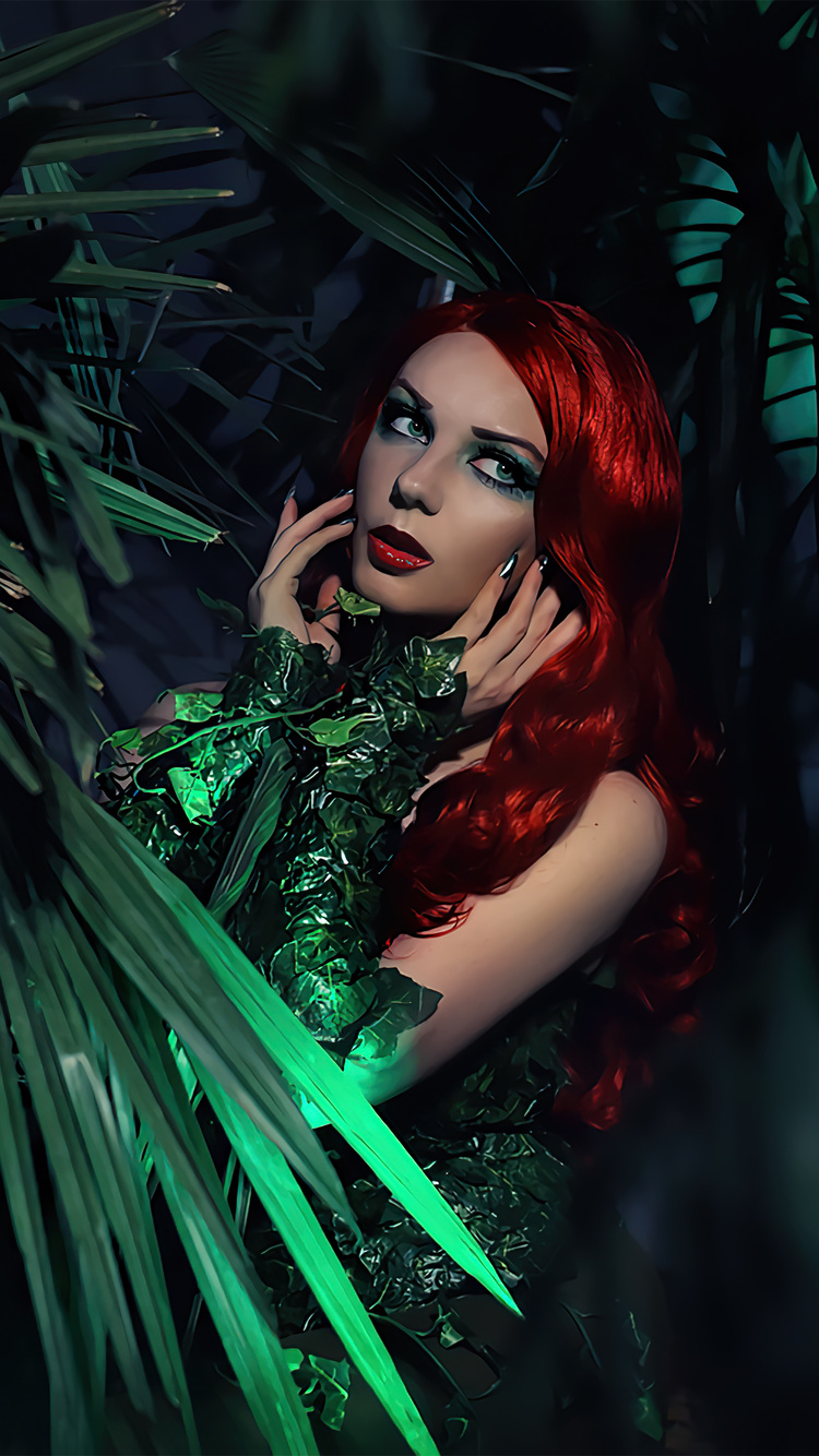 Poison Ivy Cosplay Girl 4k