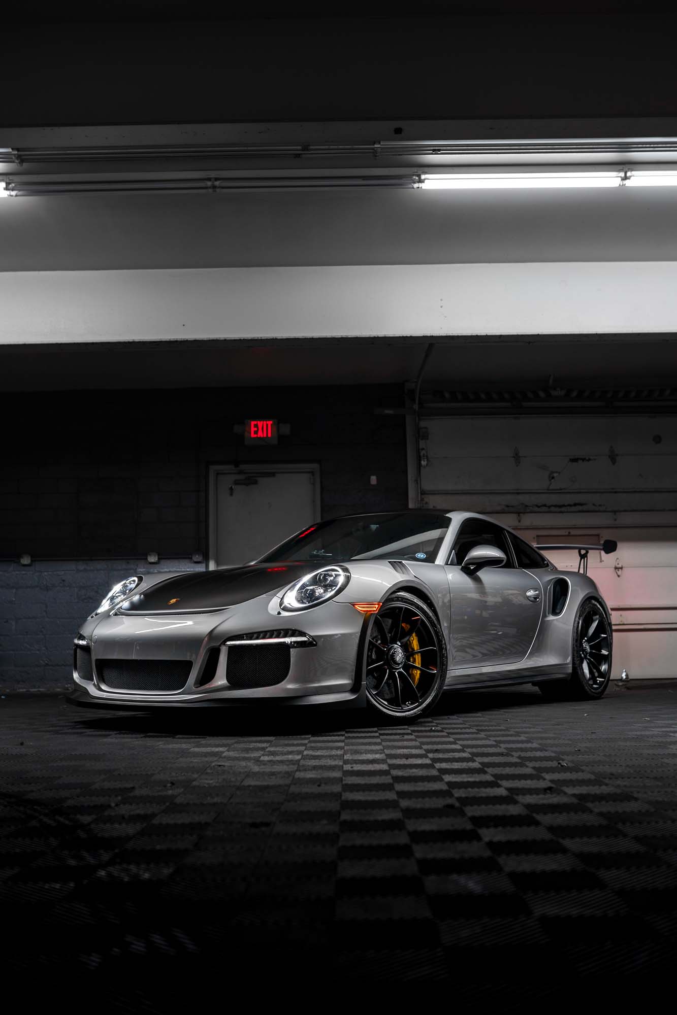 PAINT CORRECTION AND CERAMIC COATING