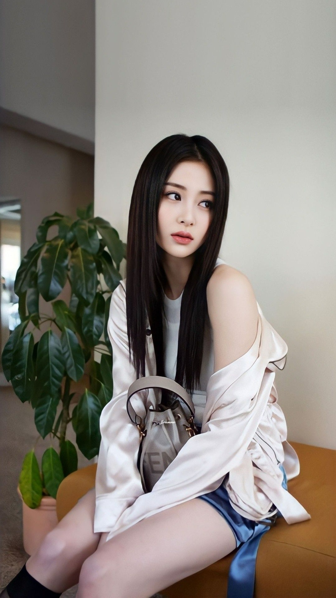 Huh Yun Jin Wallpaper