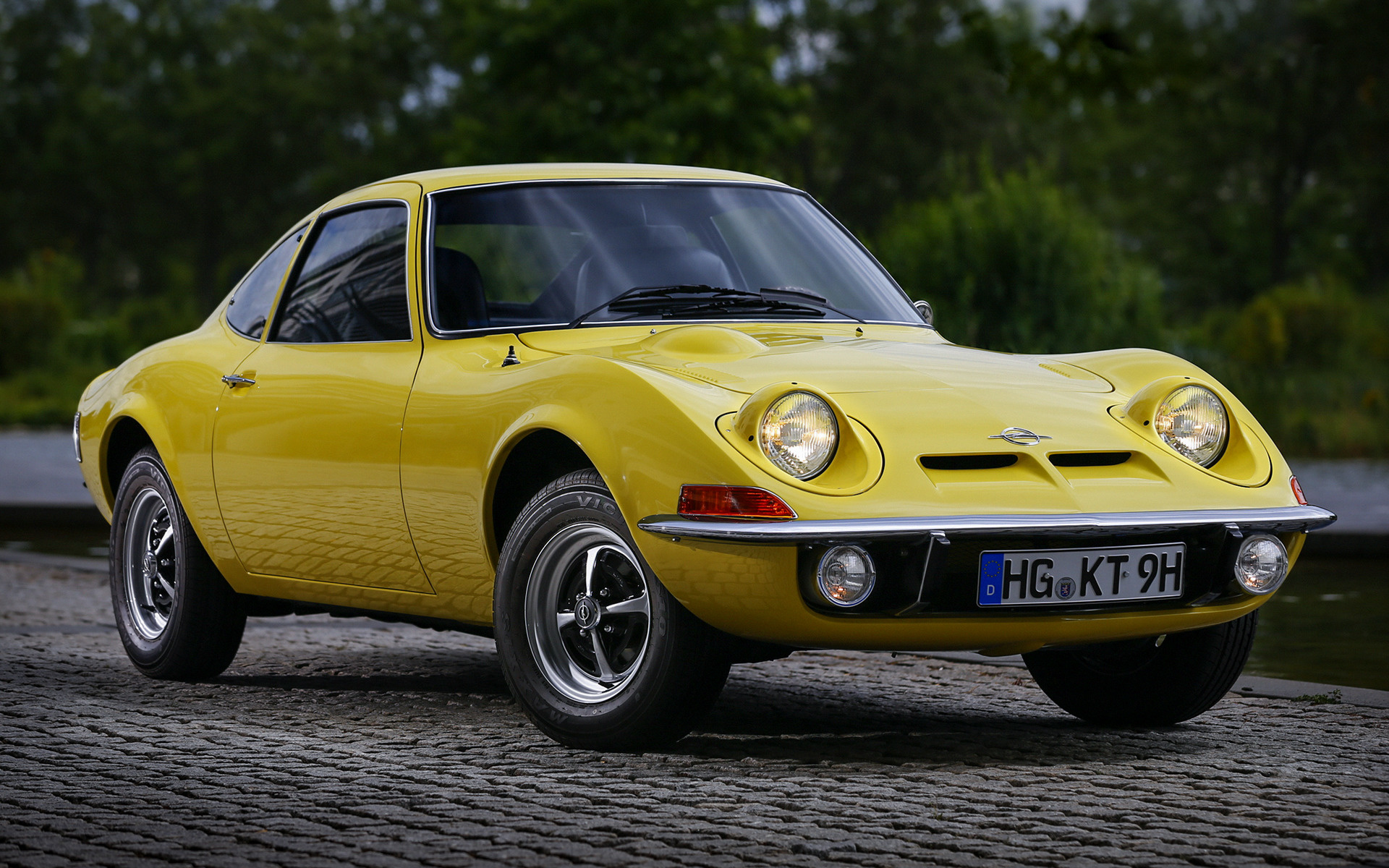 Opel GT and HD Image
