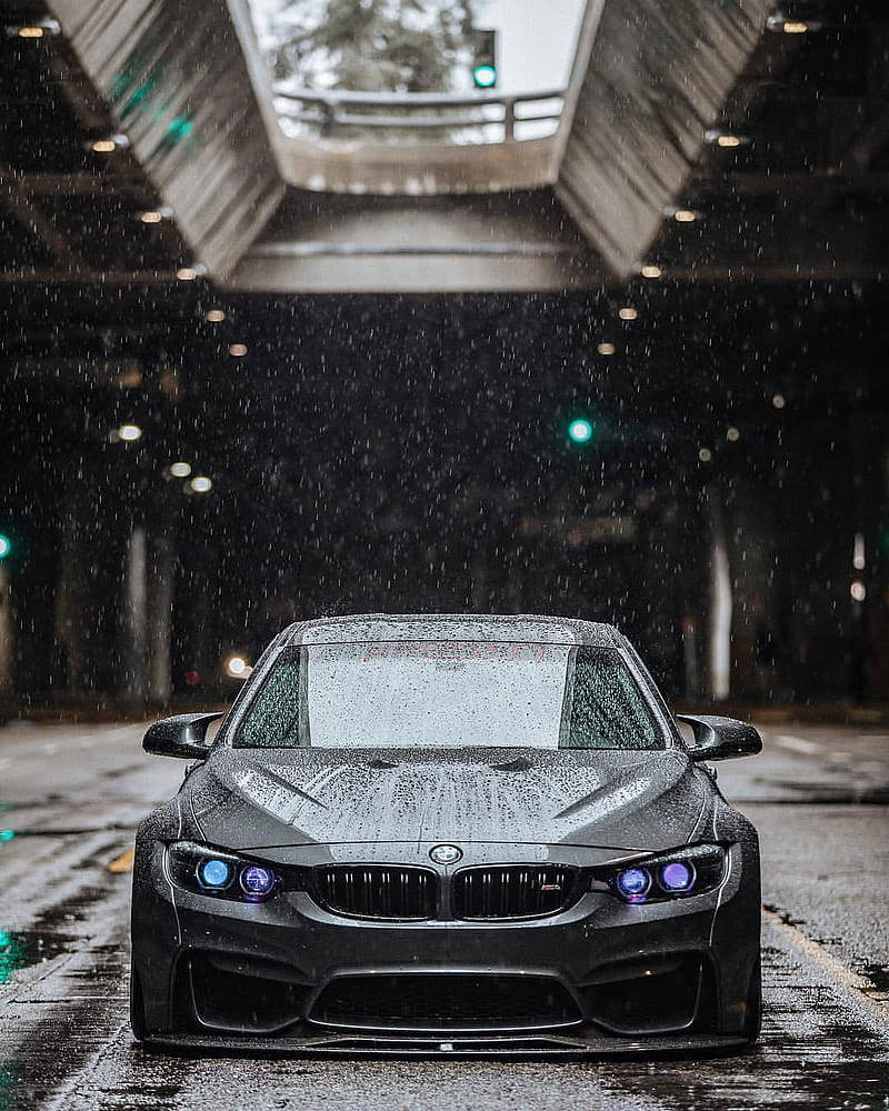 Download free Gray Bmw M In The Rain