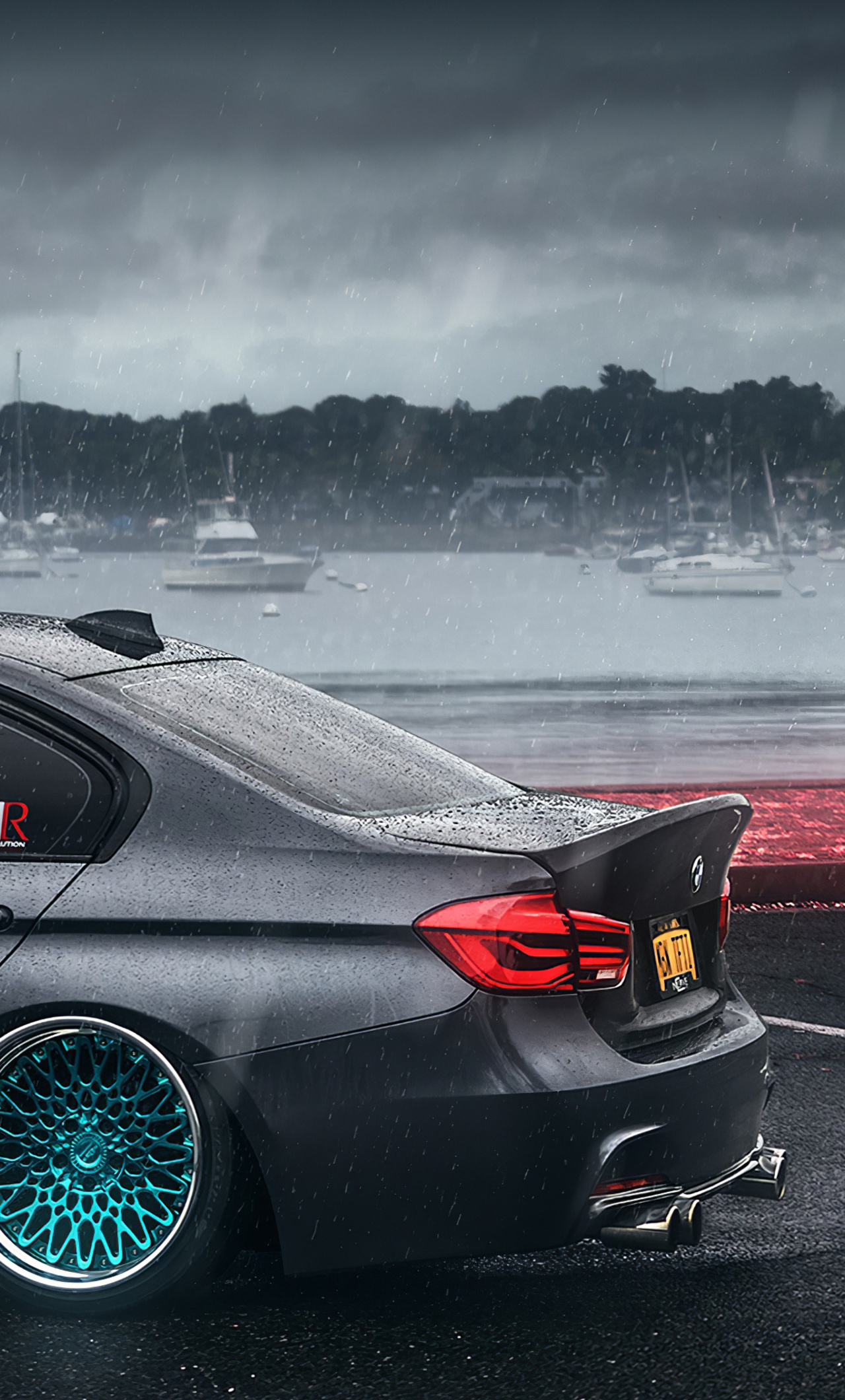 Bmw Gt In Rain 4k iPhone