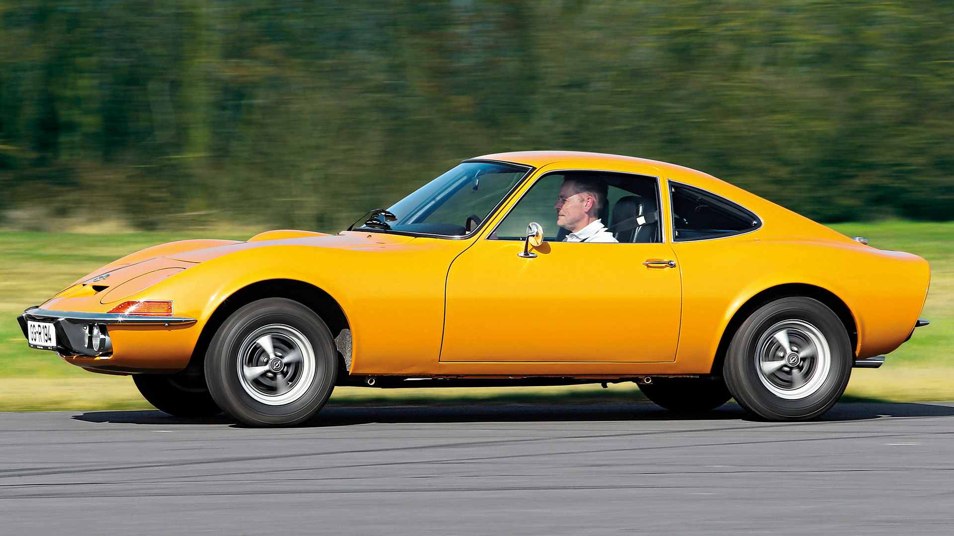 Opel GT and HD Image
