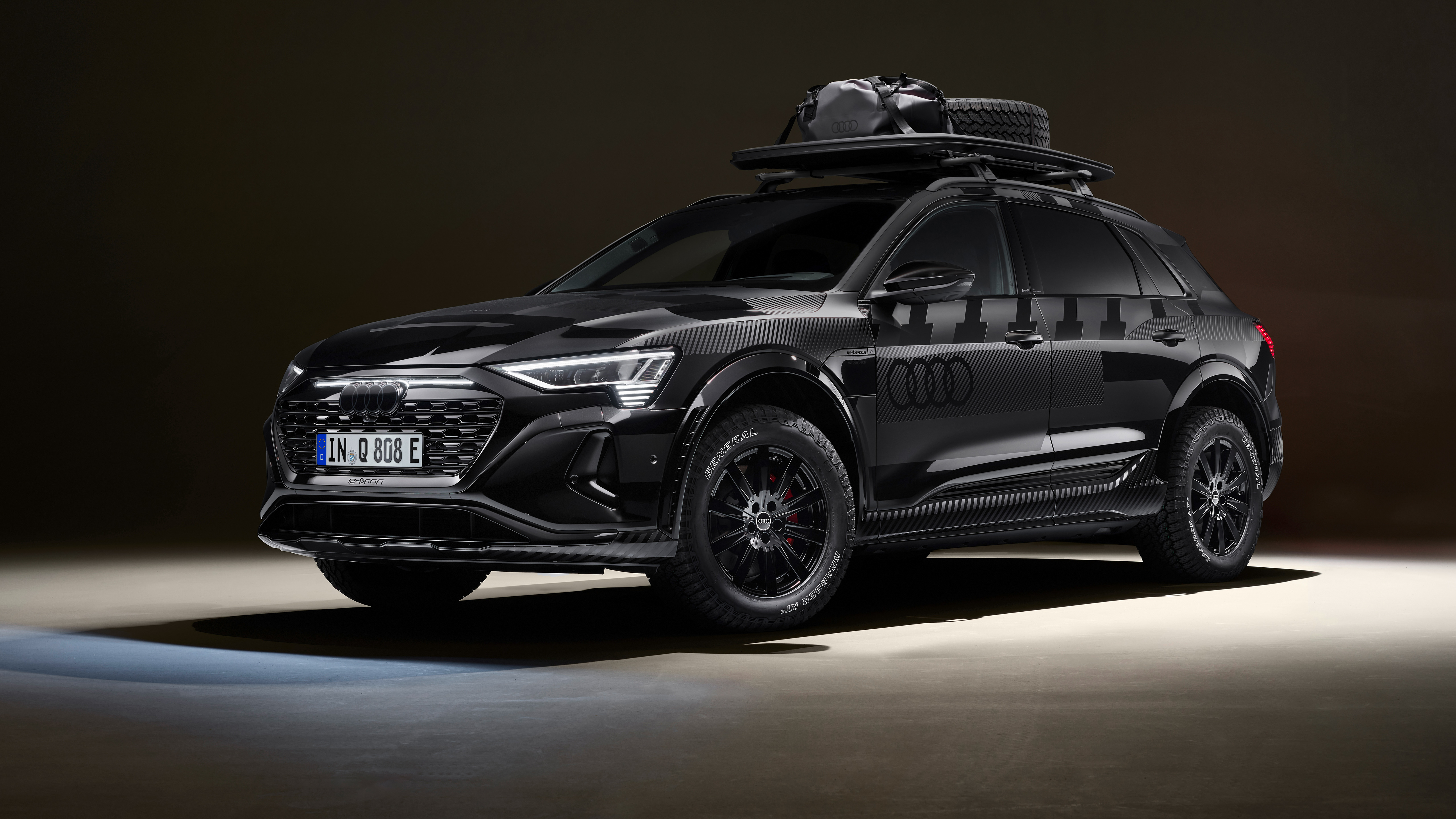 Audi Q8 E Tron Edition Dakar 2024 5K
