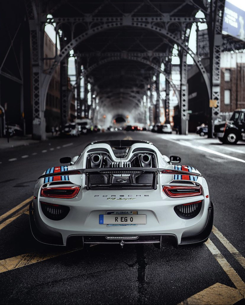Dreamer Garage