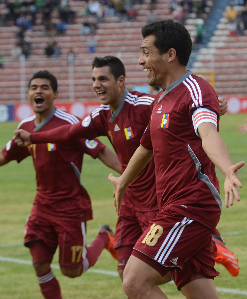 Tu nuevo wallpaper Vinotinto