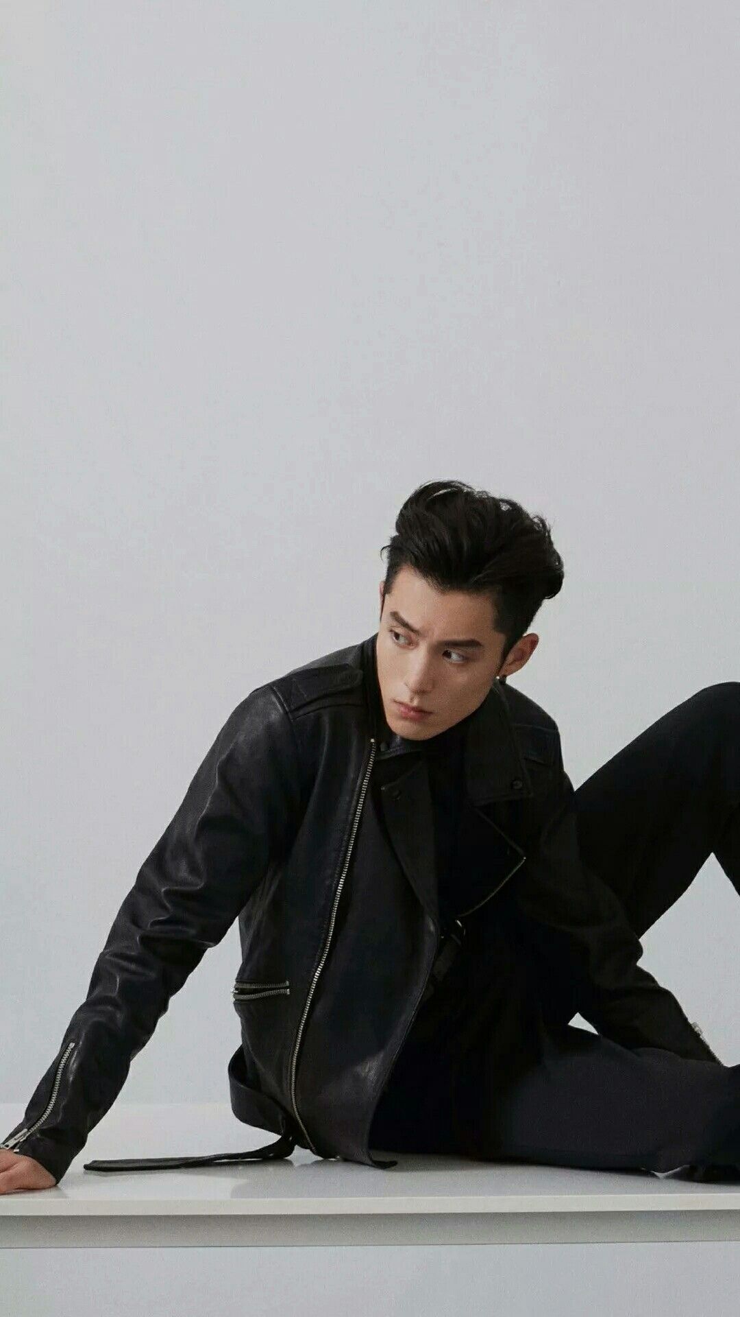 Dylan Wang He Di Wallpaper