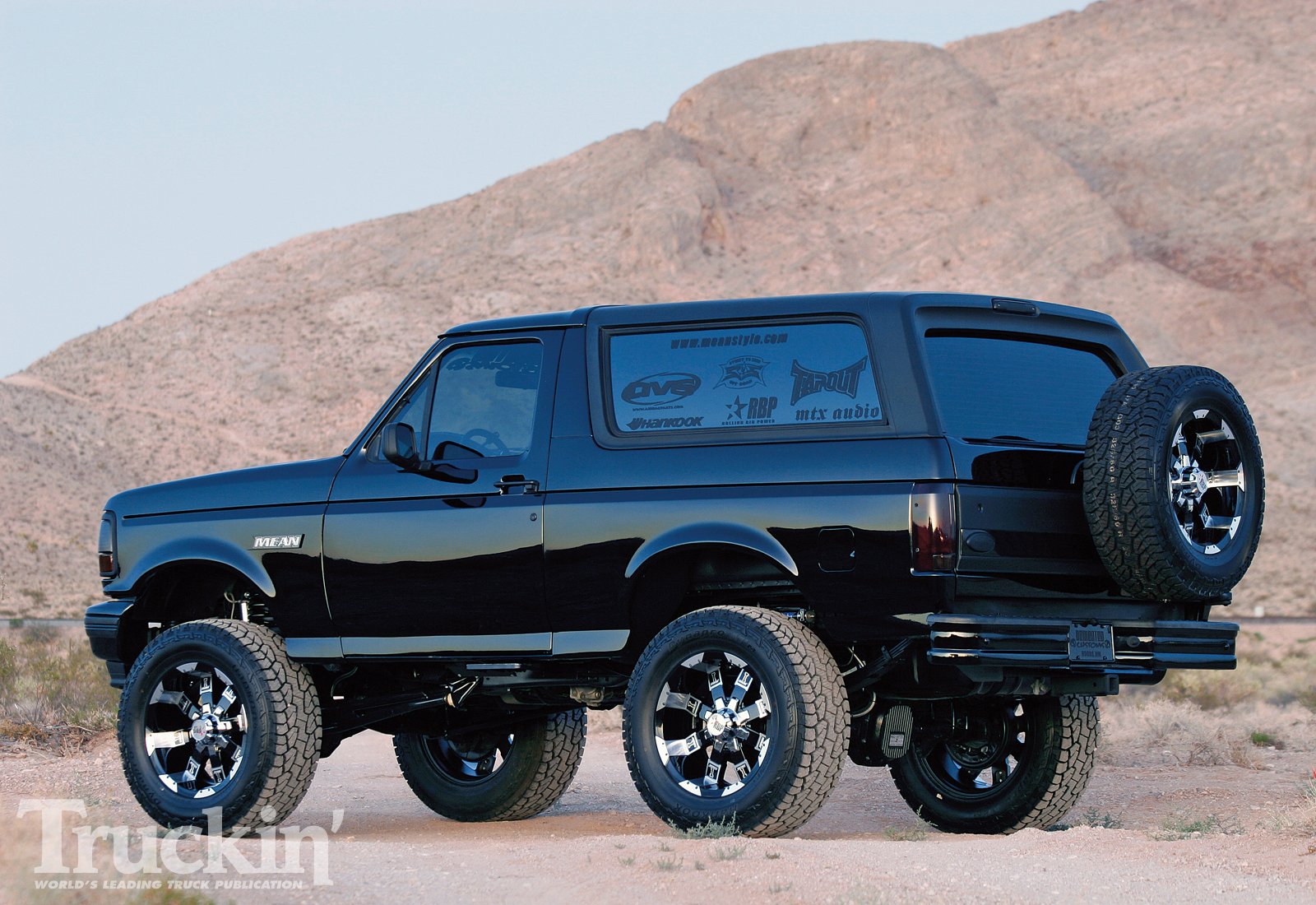 Download Vehicle Ford Bronco Wallpaper