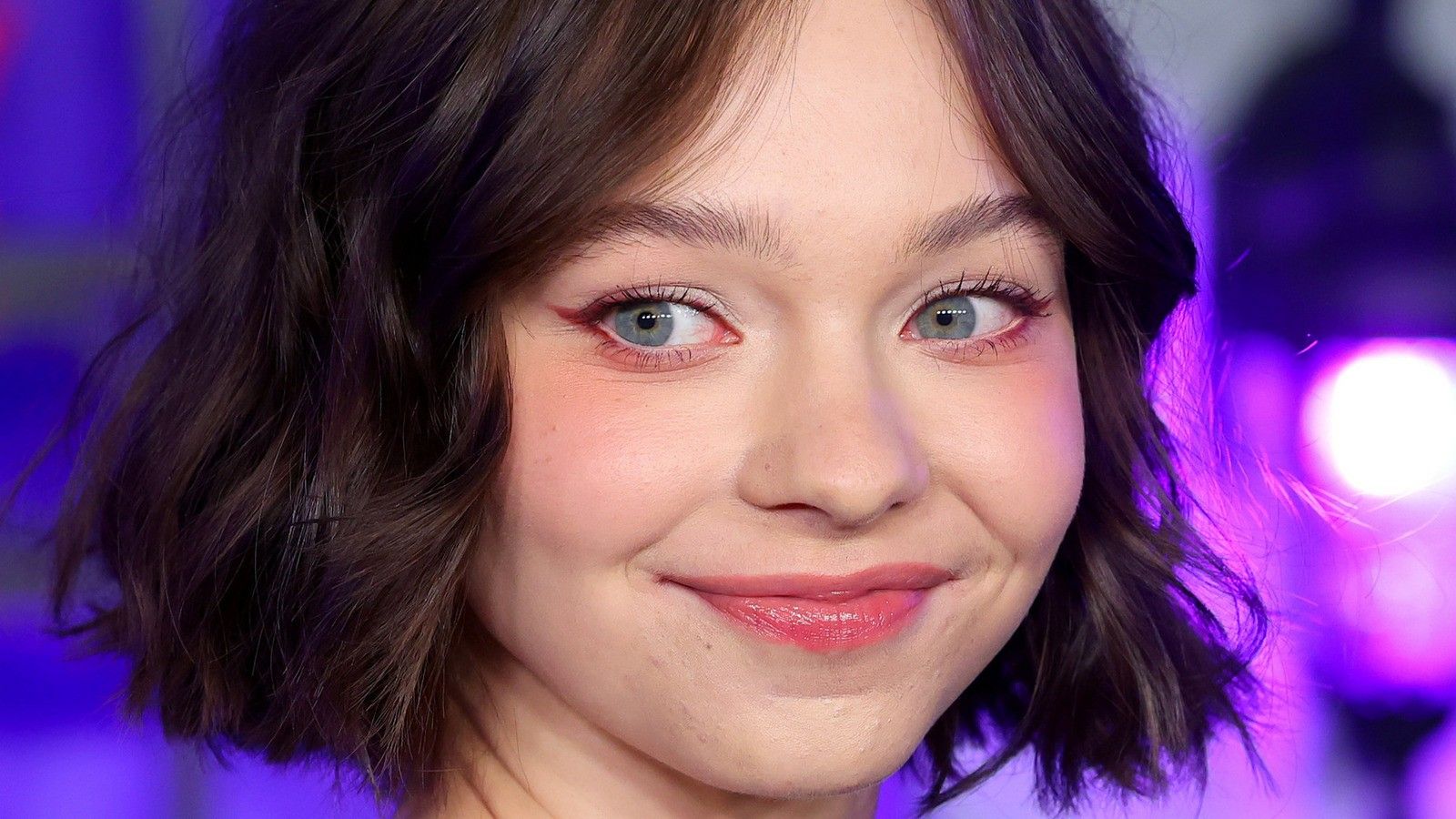 Emma Myers HD wallpaper. Hair styles