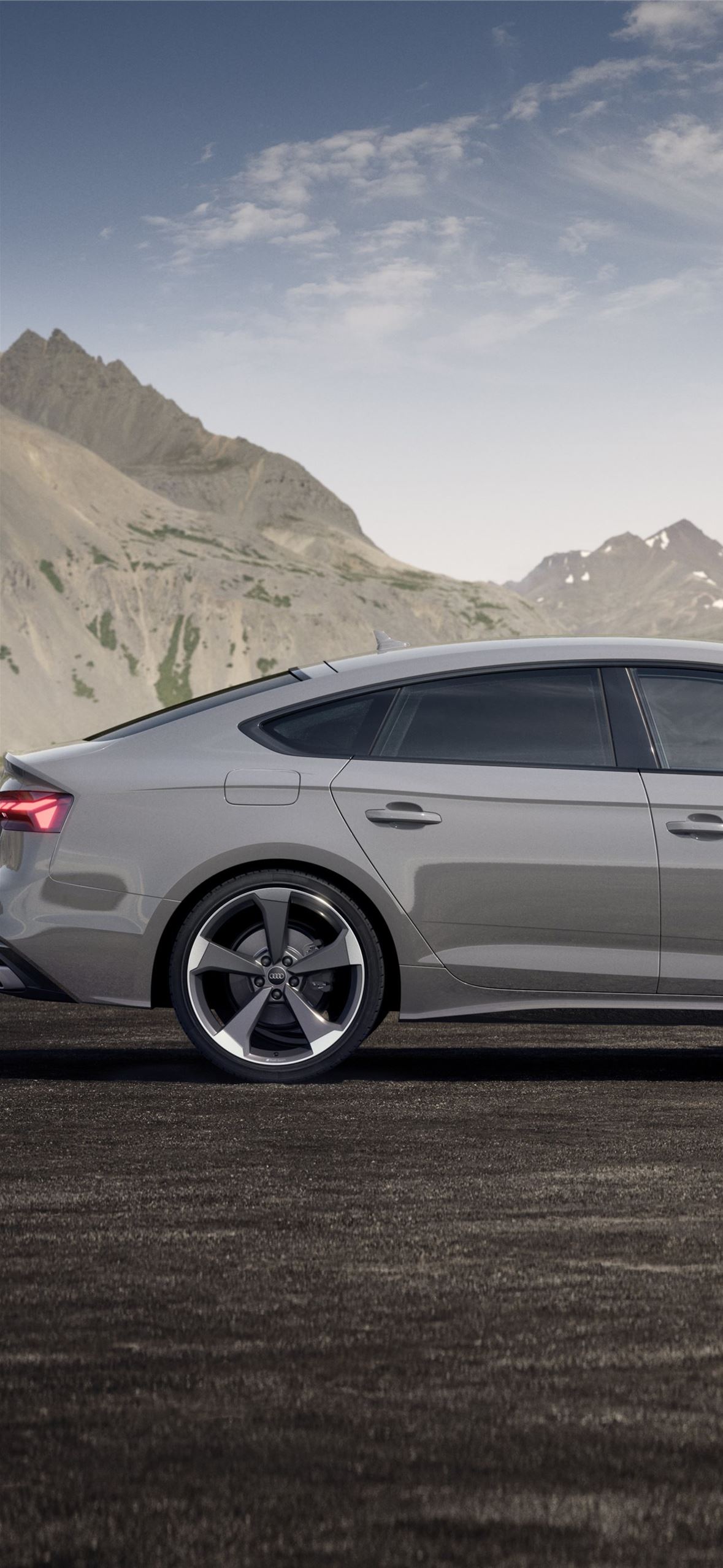 audi q3 sportback iPhone Wallpaper