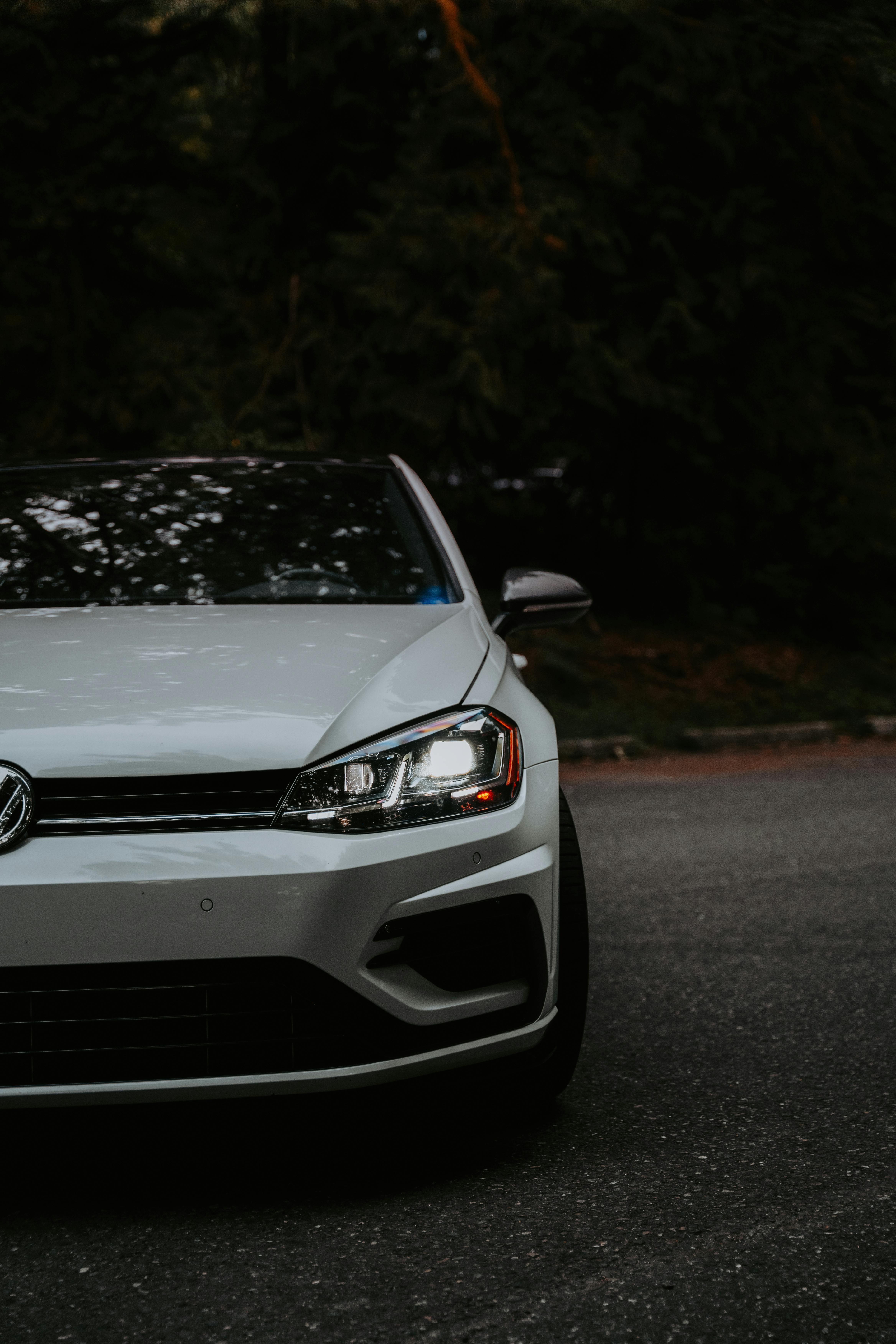 White Volkswagen Golf · Free