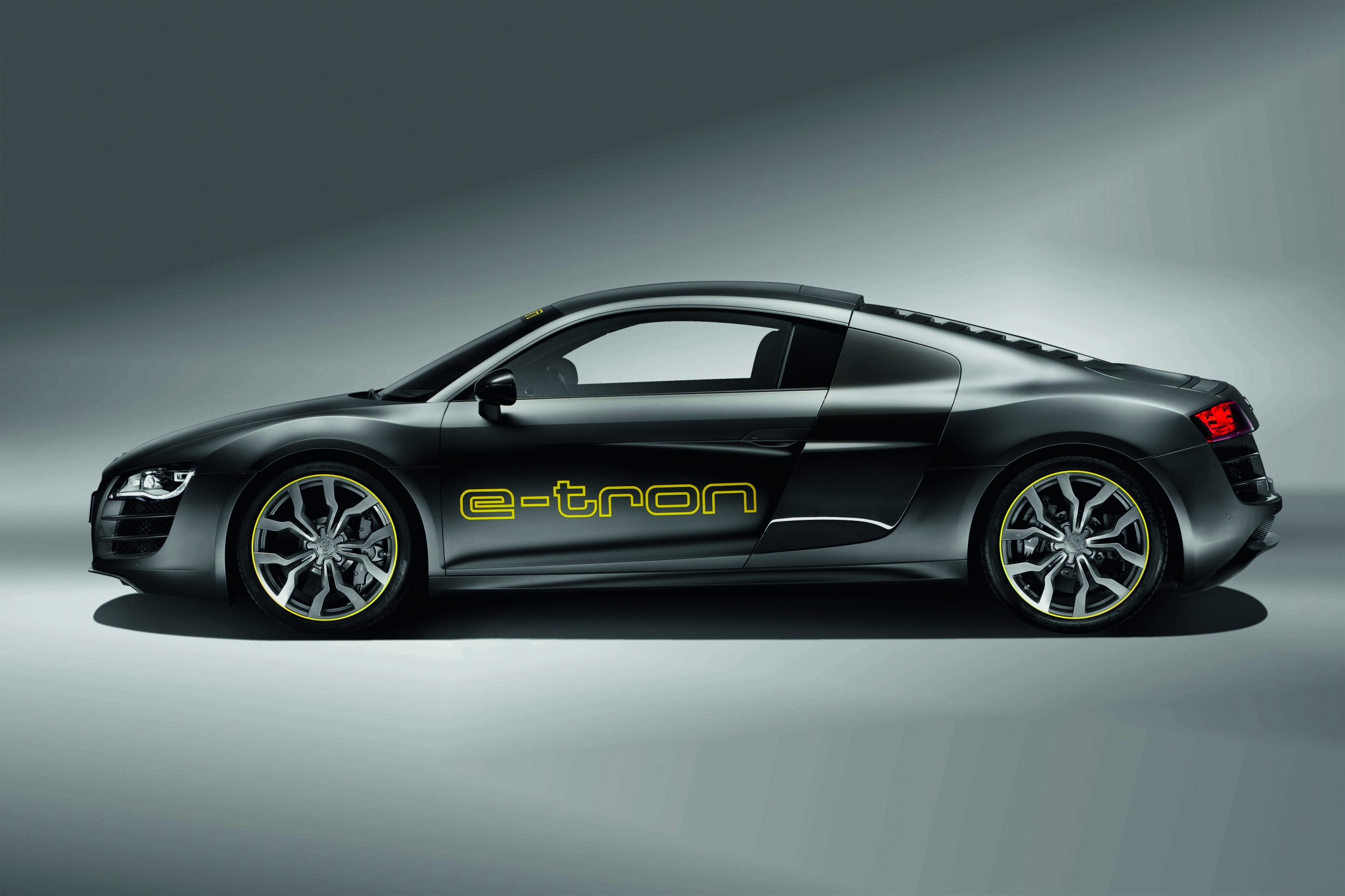 Audi R8 E Tron Quattro