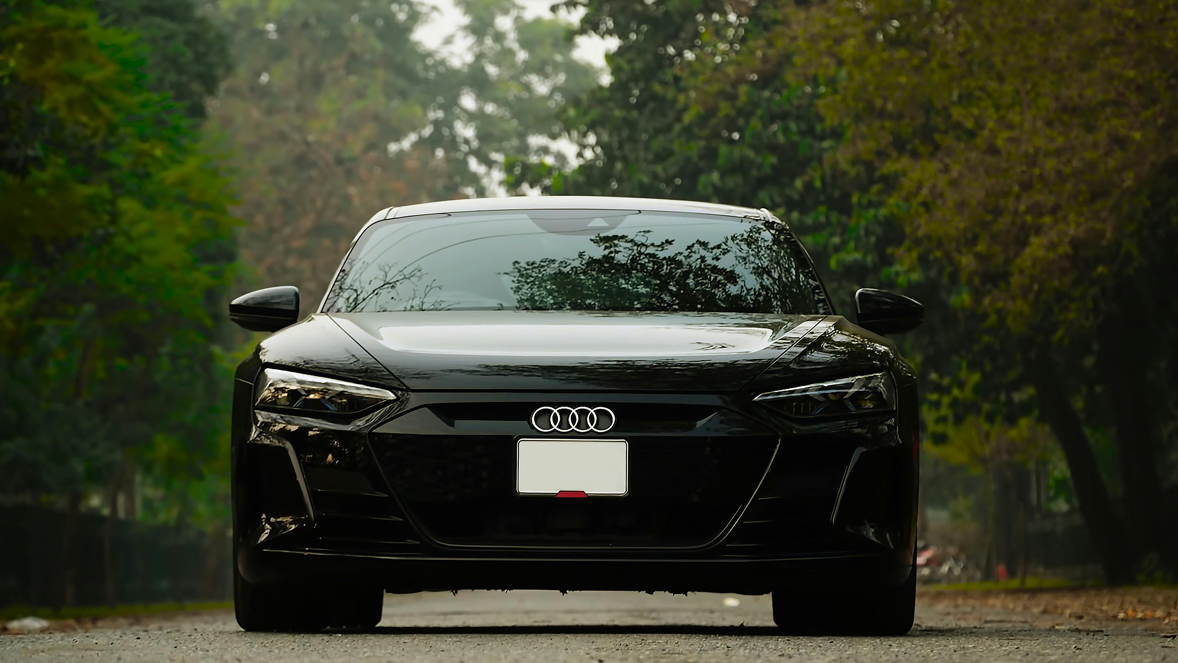 Black Audi E Tron GT On Road · Free
