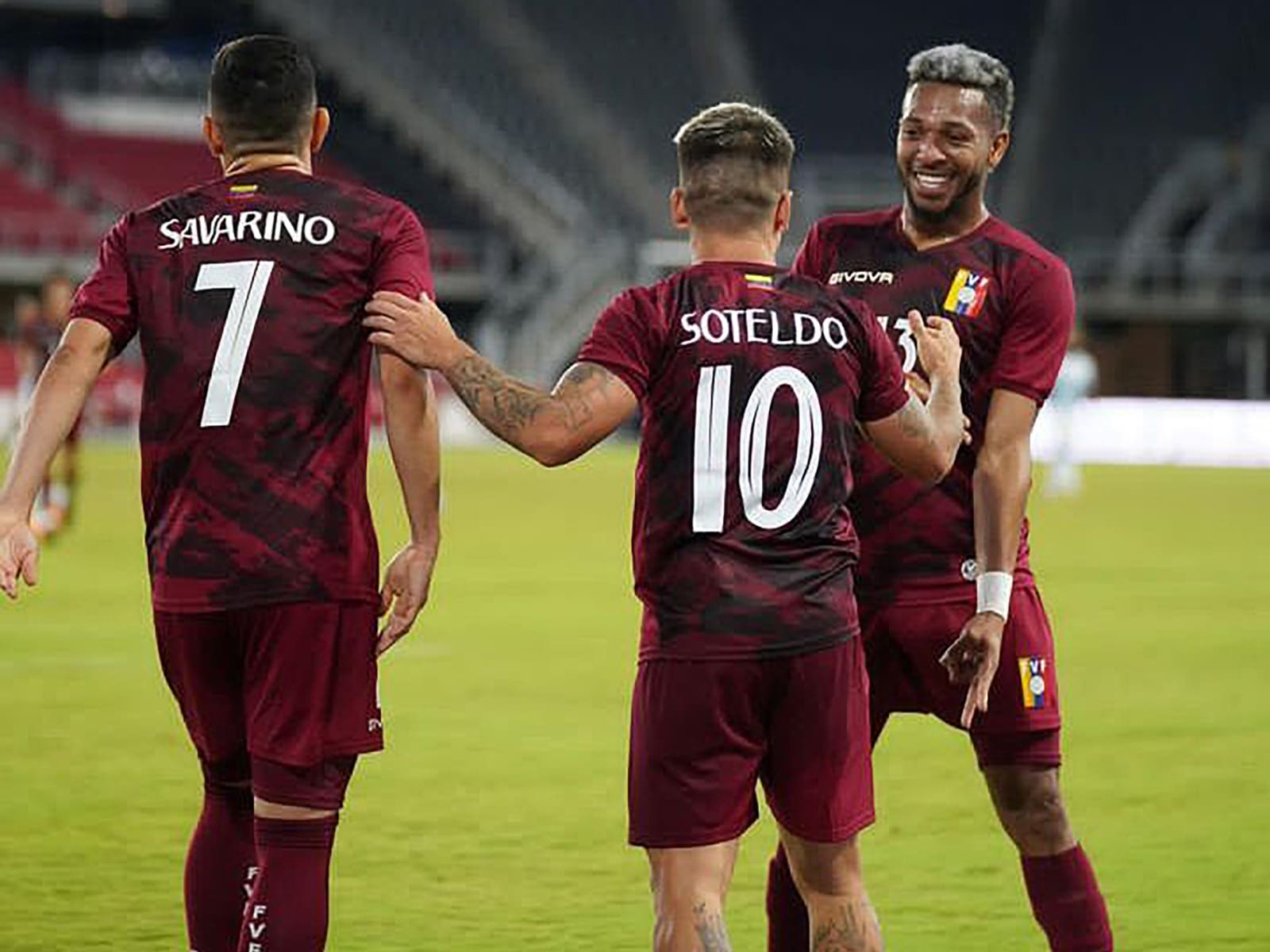 Tres jugadores de la Vinotinto