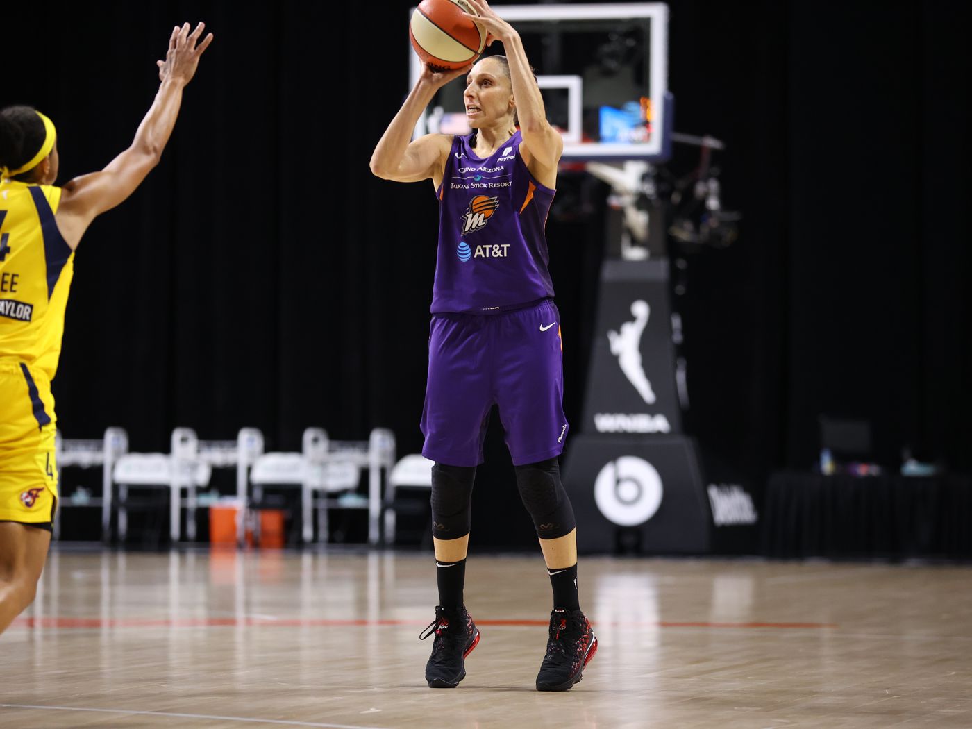 UConn in the WNBA: Diana Taurasi sets