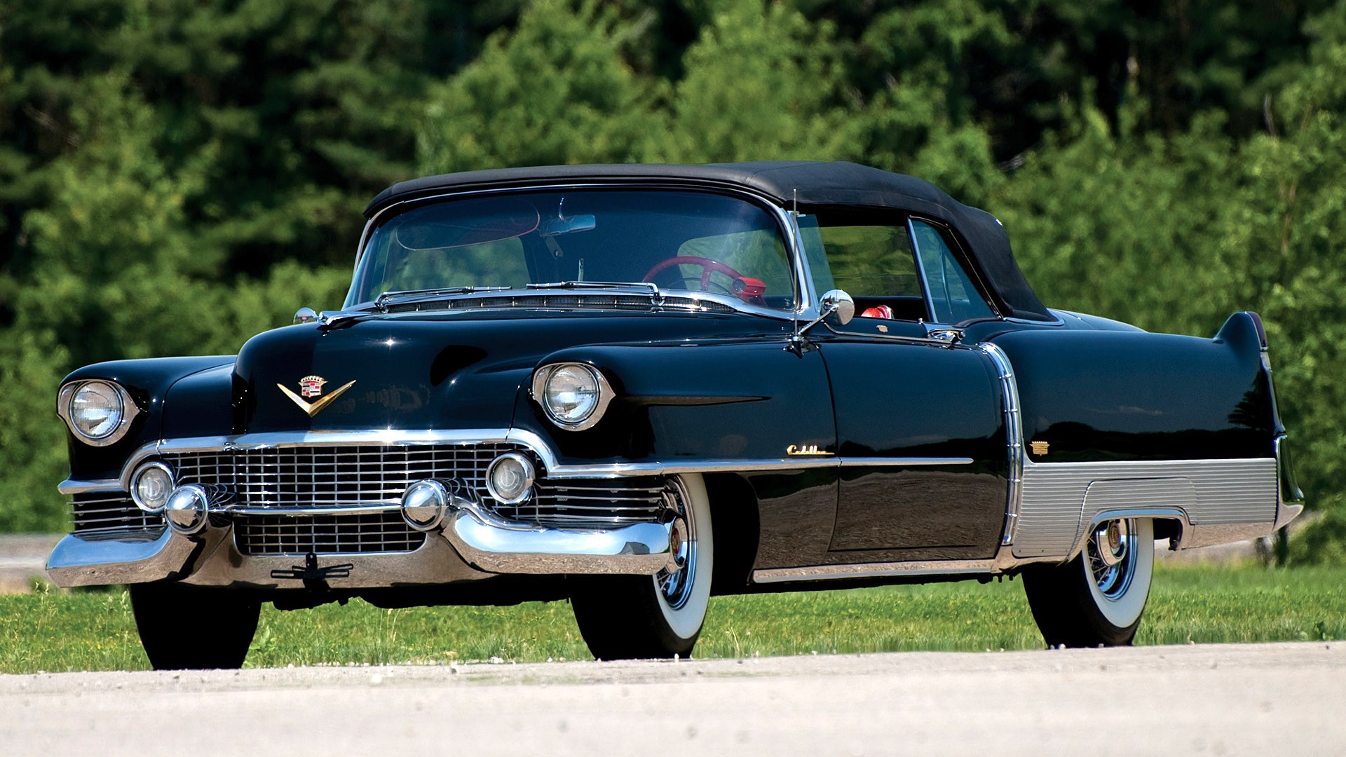 Classic Cadillac Eldorado: Stunning HD Vehicle Wallpaper