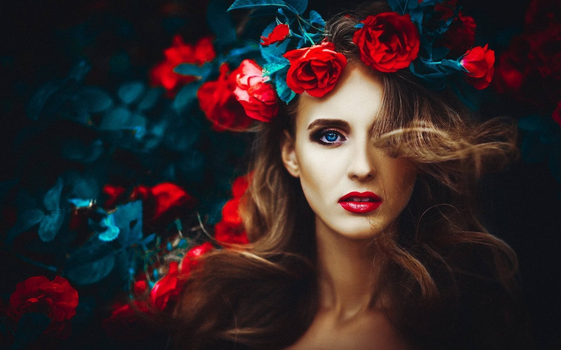 Beautiful Girl Wallpaper
