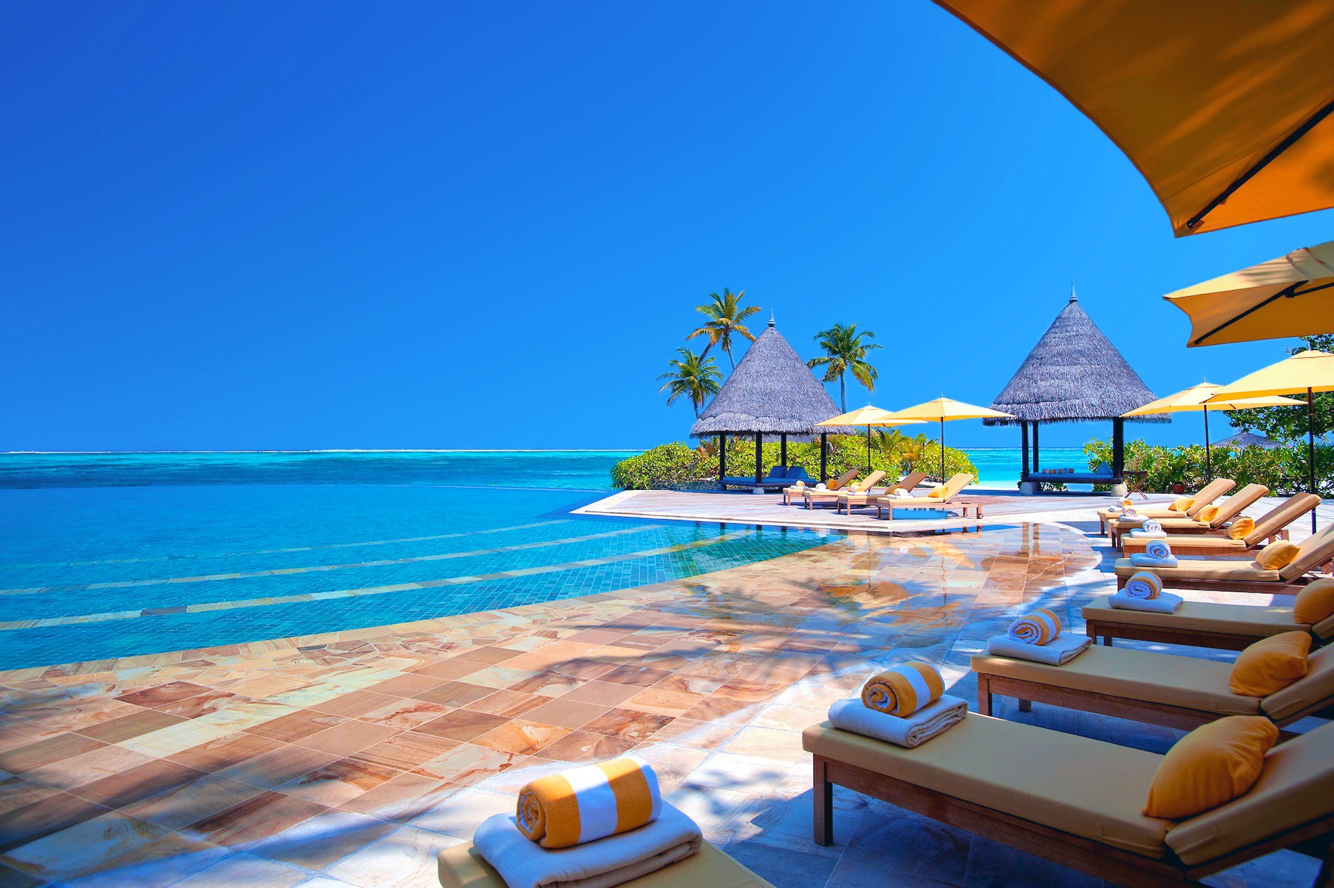 Maldives Beach Bliss