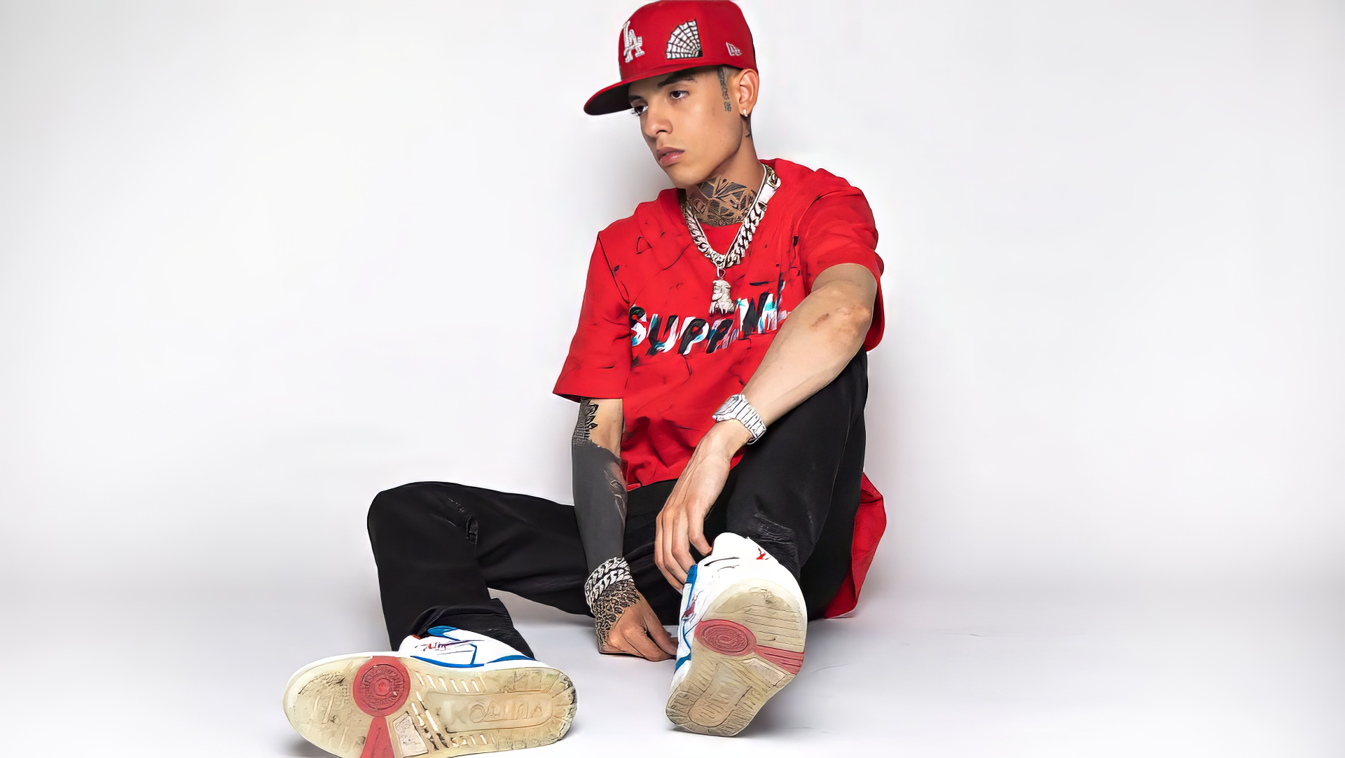 Stylish Urban Music Artist HD Wallpaper