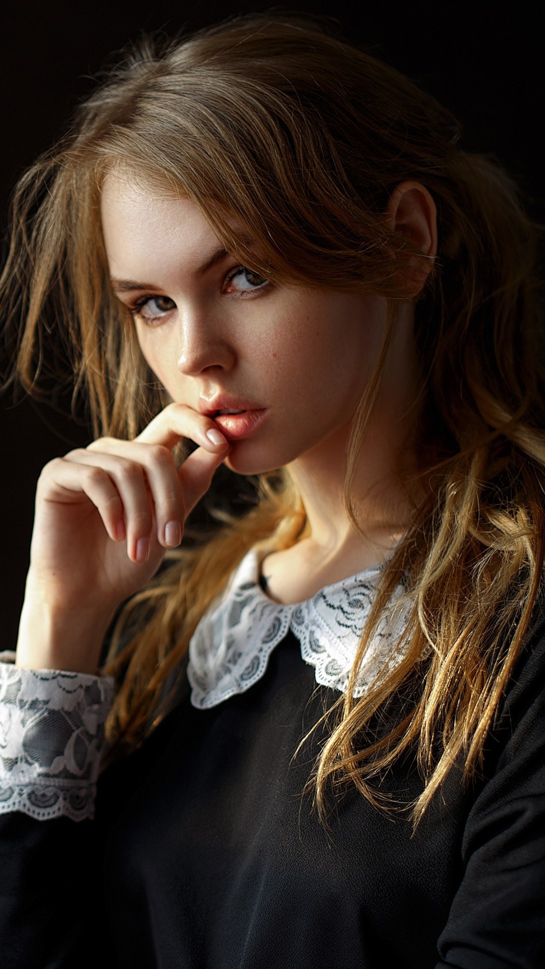 Download Russian Brunette Model Woman
