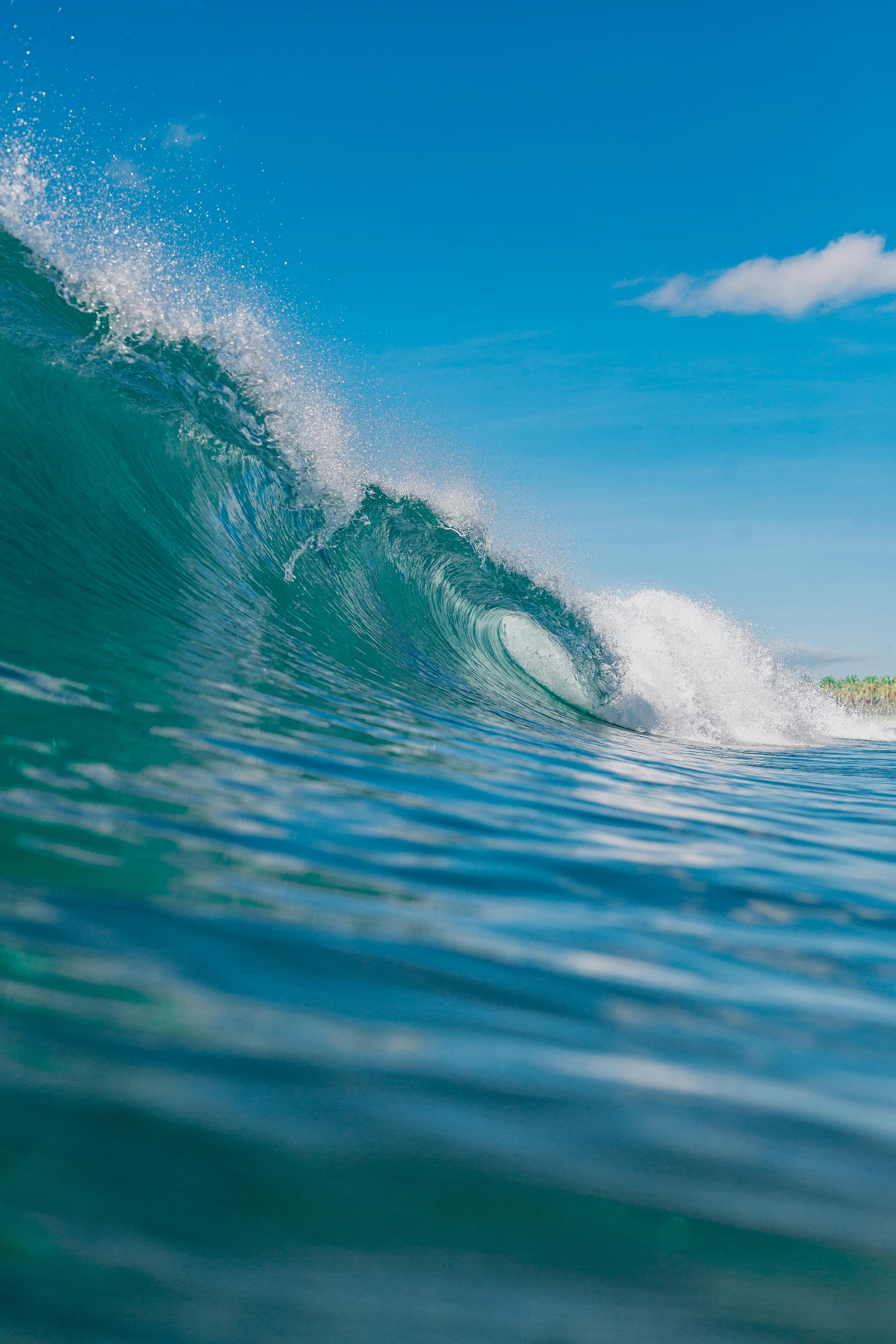 Landscape Photography of an Ocean Wave