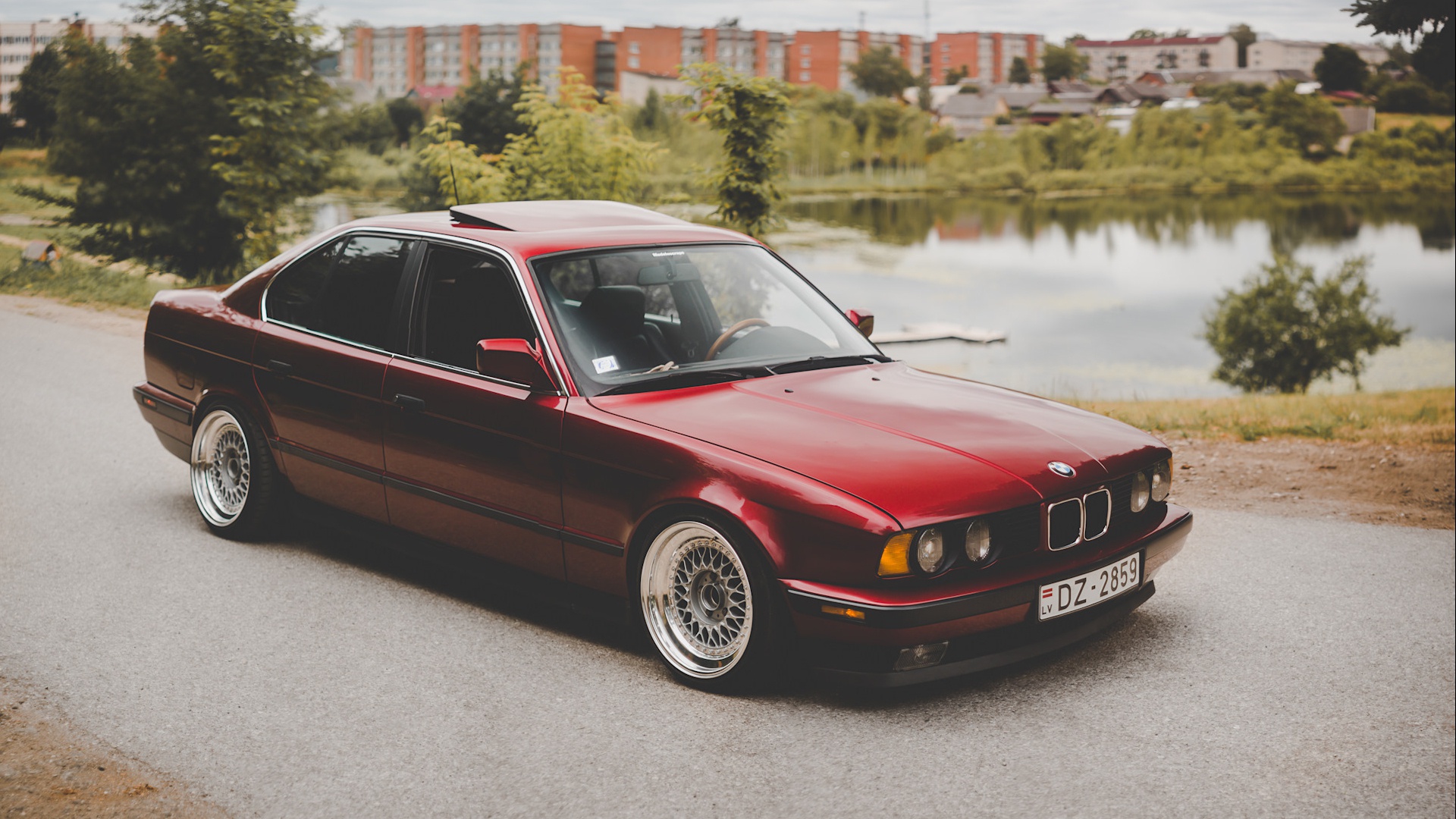 Download Wallpaper BMW, E34, 5 Series