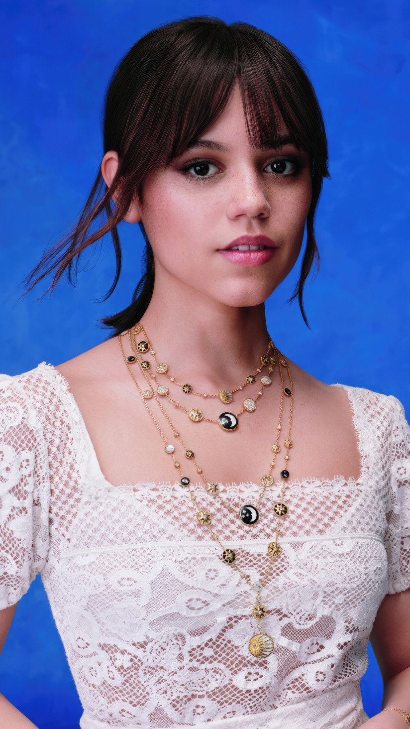 Download wallpaper look, pose, makeup