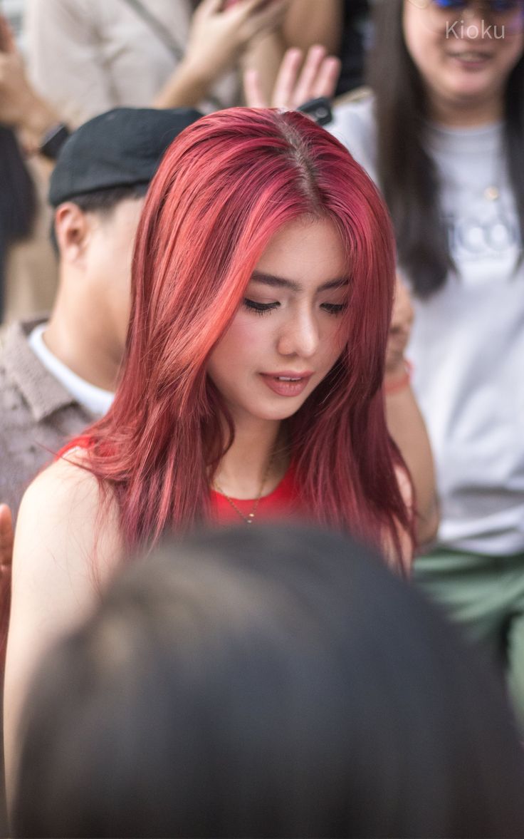 BINI Mikha. Pretty brunette