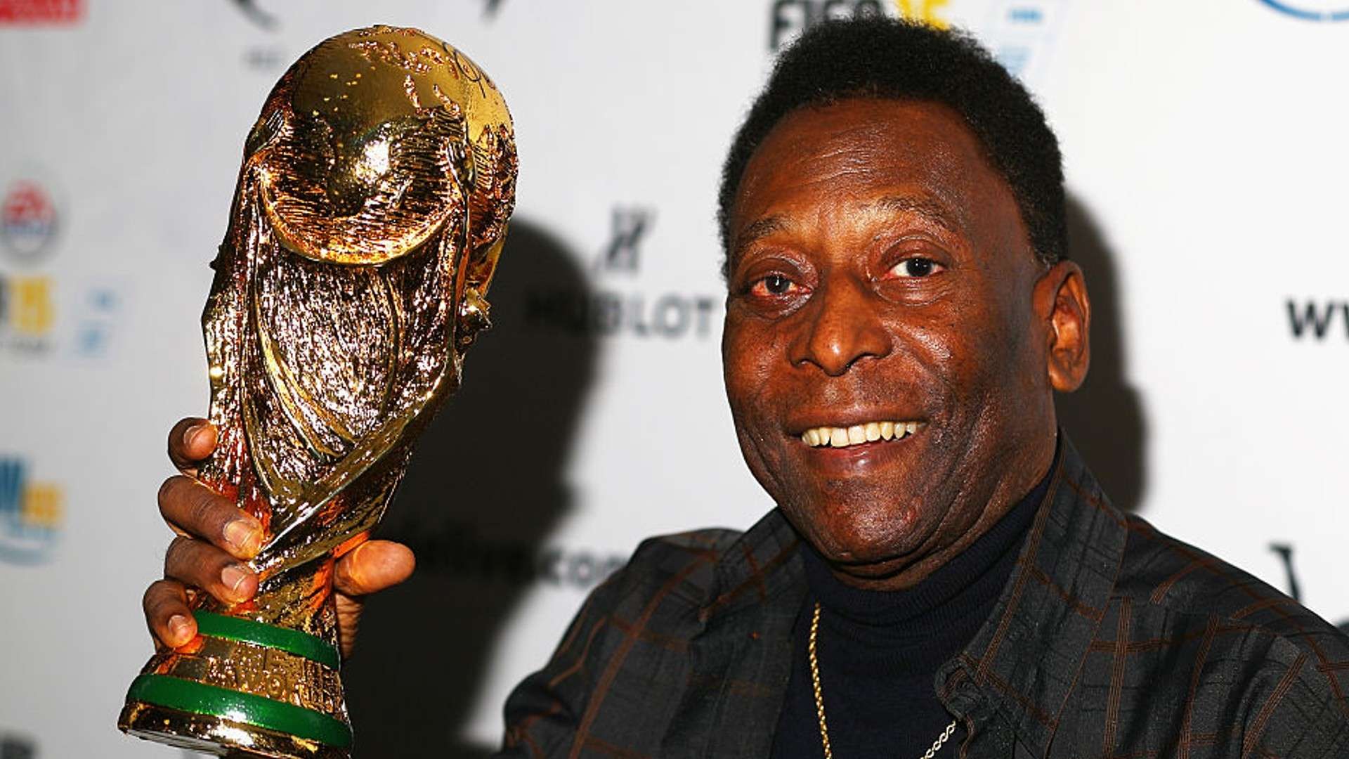 Brazil legend Pele added to Portuguese