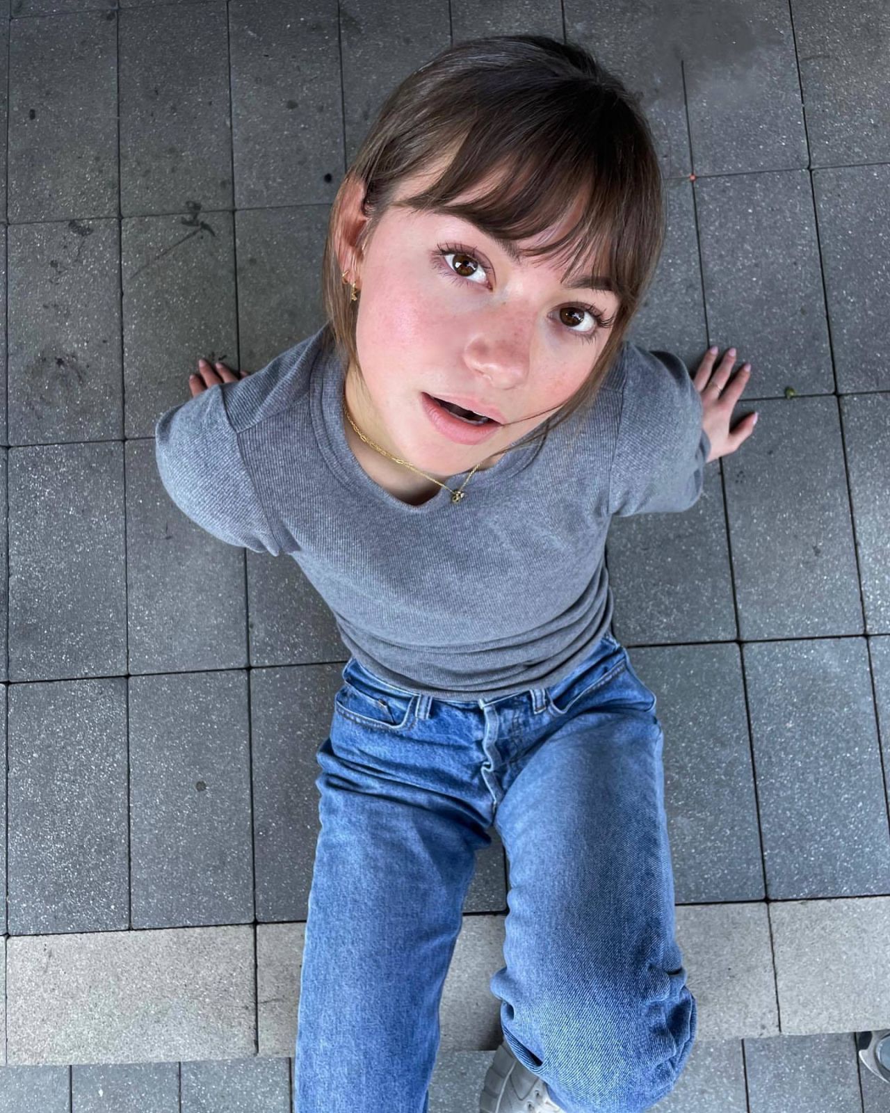 Lauren Donzis 03 19 2022 • CelebMafia