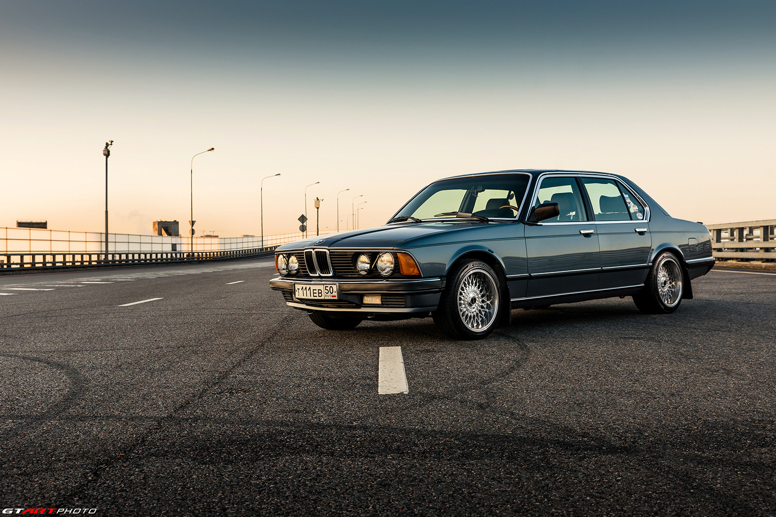 BMW E23. Image - Behance