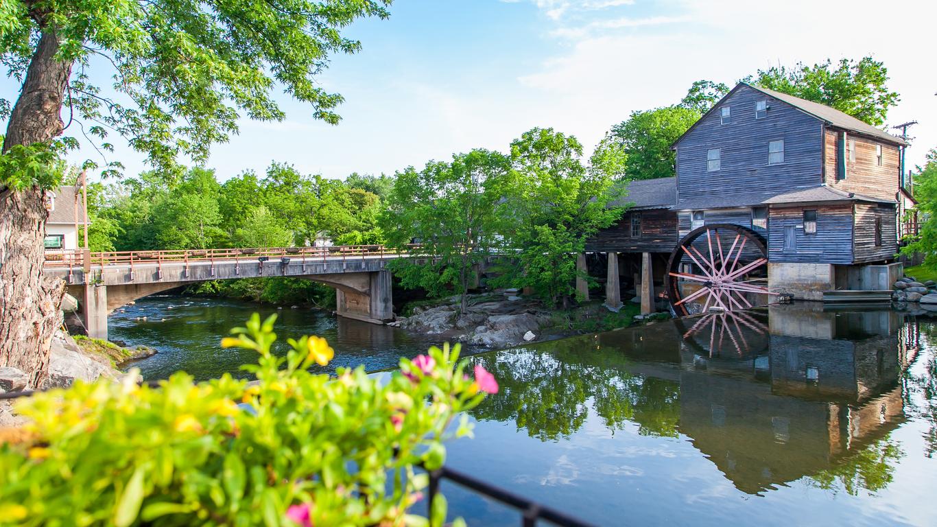 Pigeon Forge Travel Guide. Pigeon