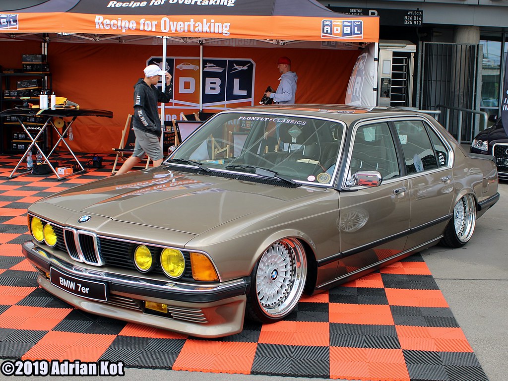 BMW 7 E23