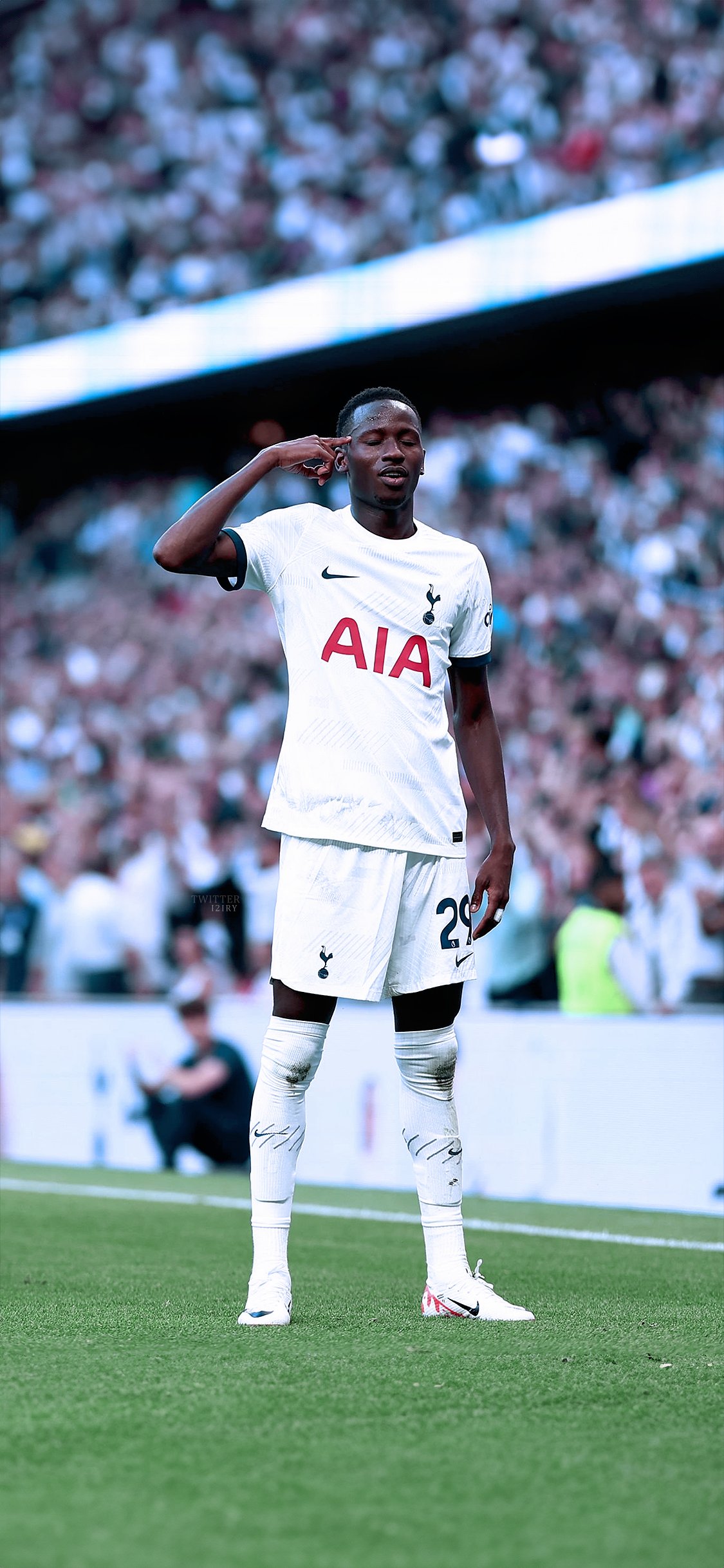 Tadic #Wallpaper └