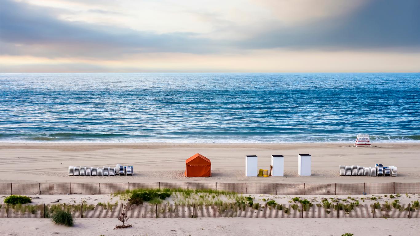 Cape May Travel Guide. Cape May