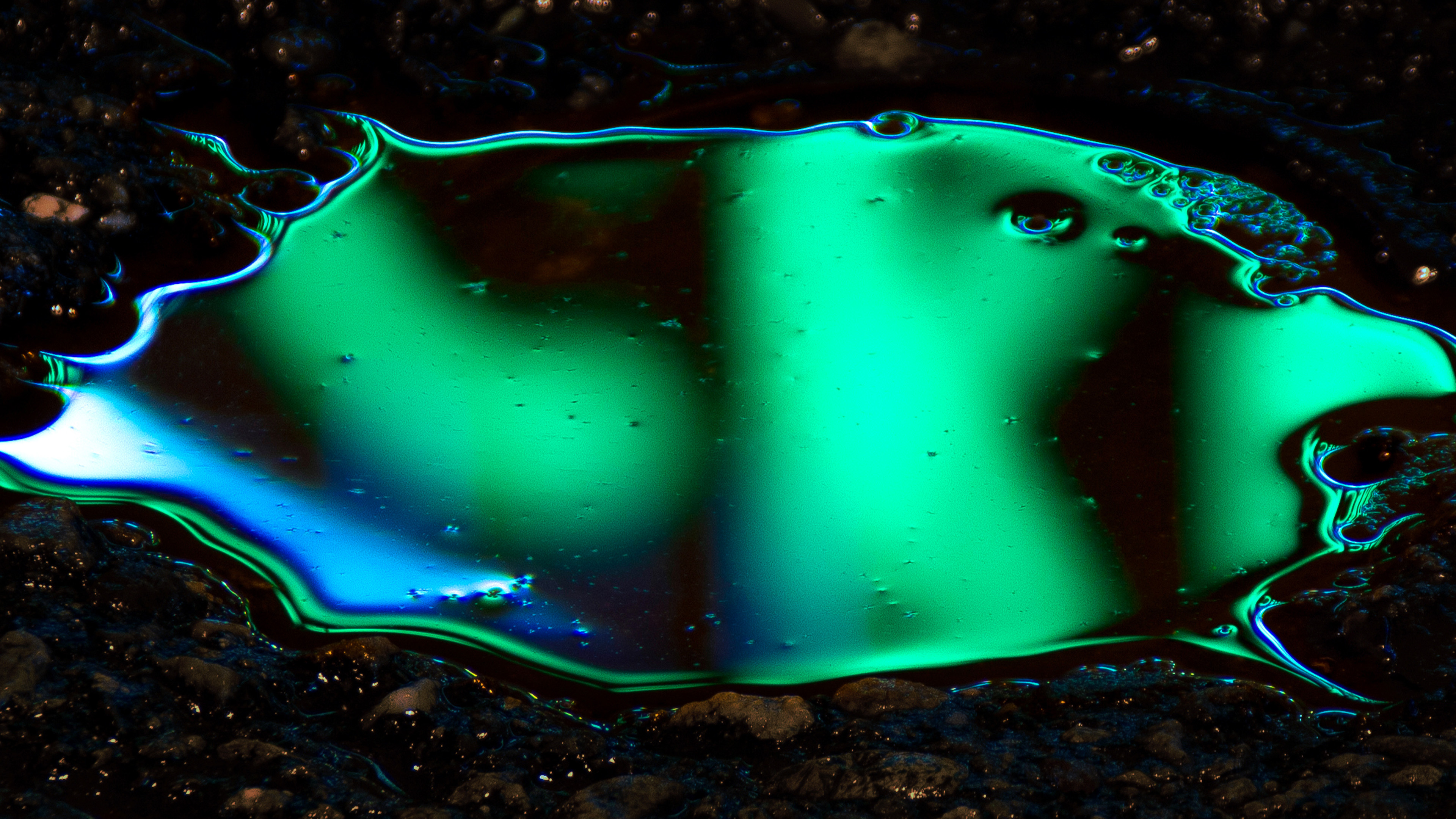 Raing Street Wet Neon Green Dark