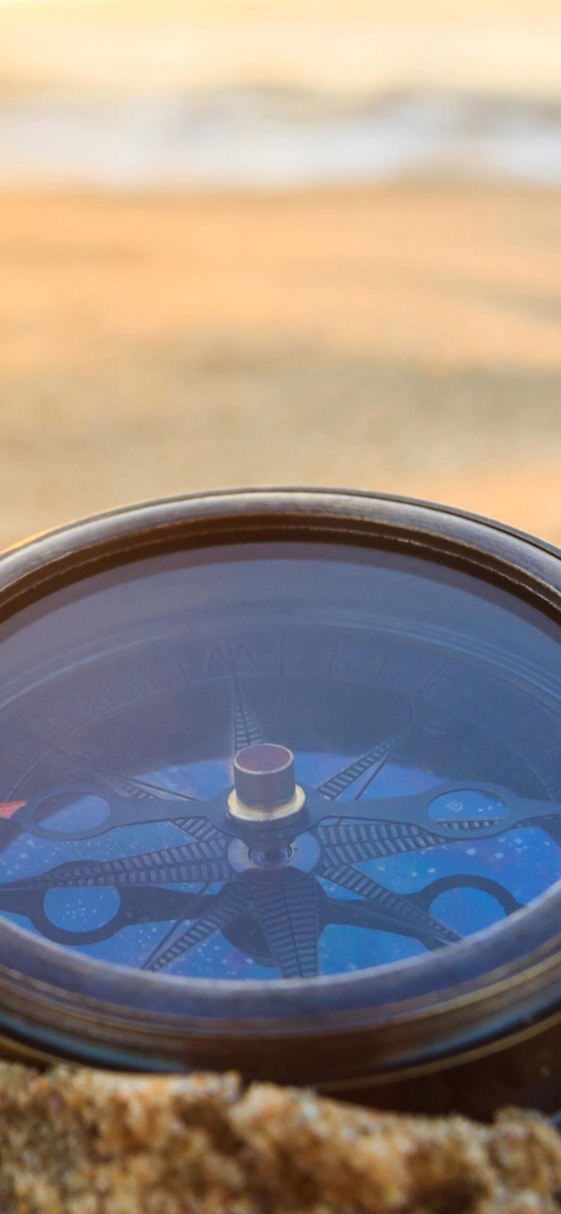 Compass Macro iPhone XS