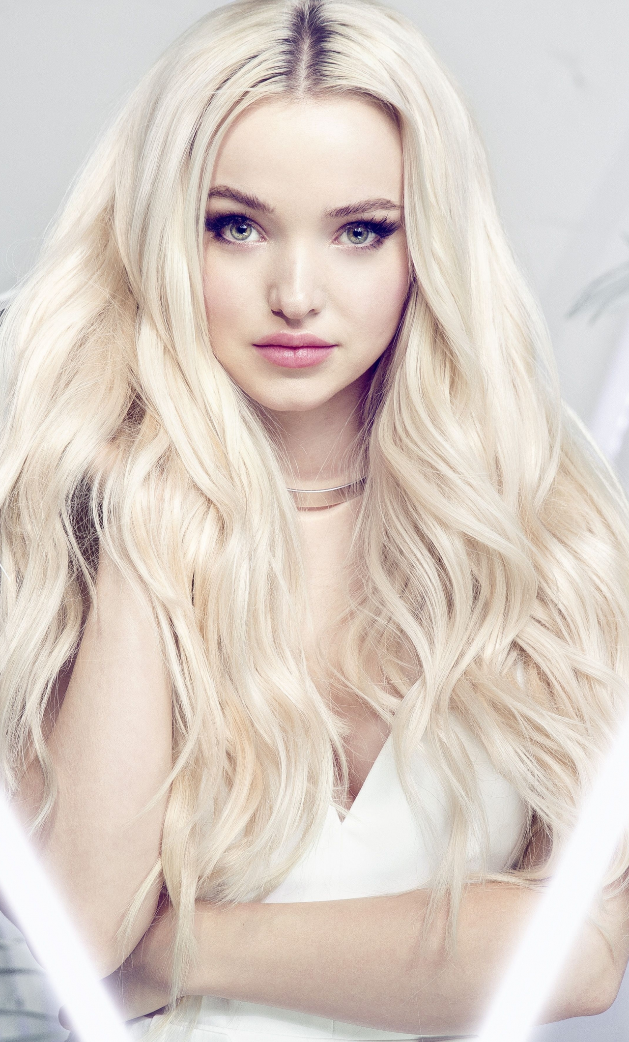 blonde, actress, dove cameron