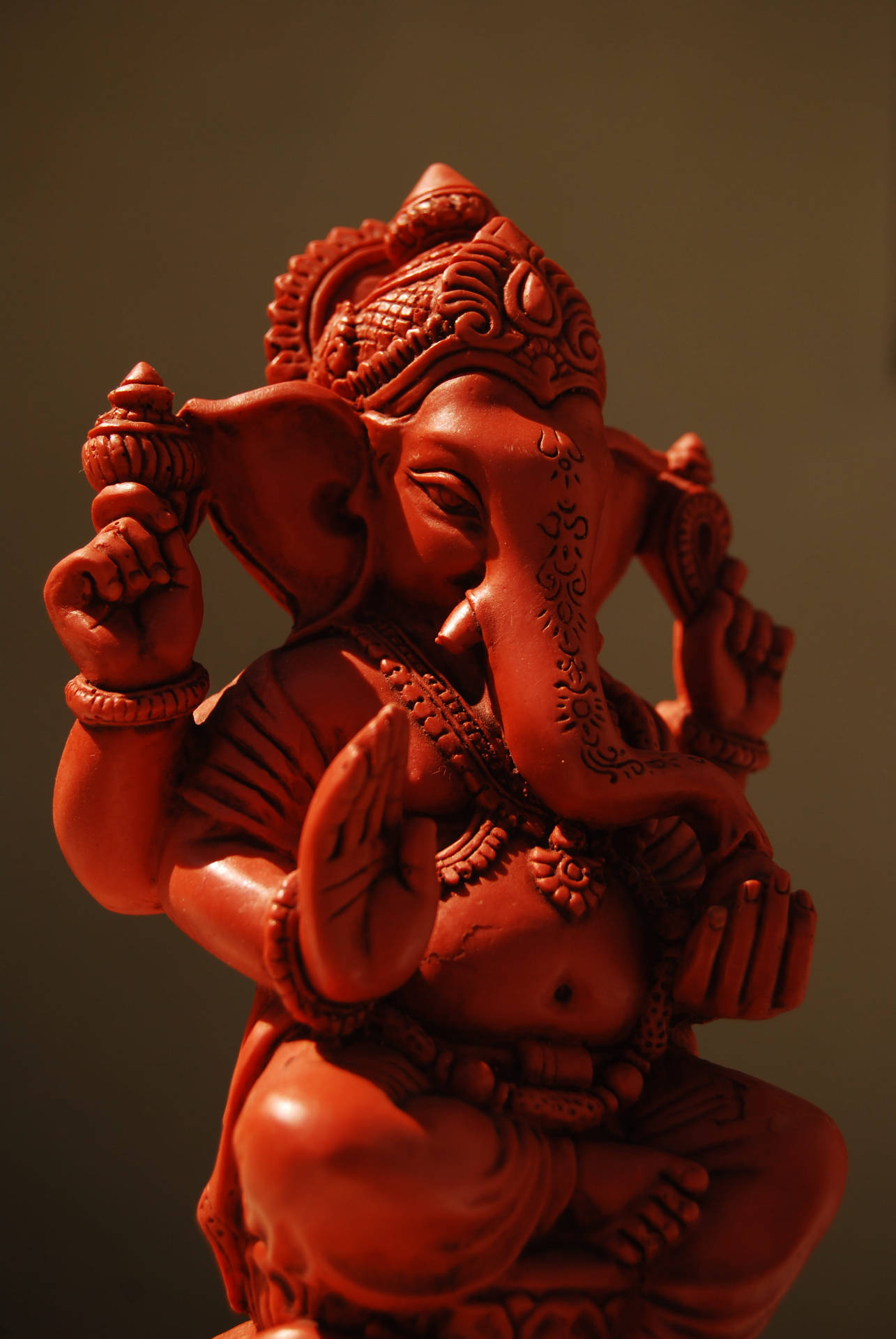 Download free Ganesh Red Clay iPhone