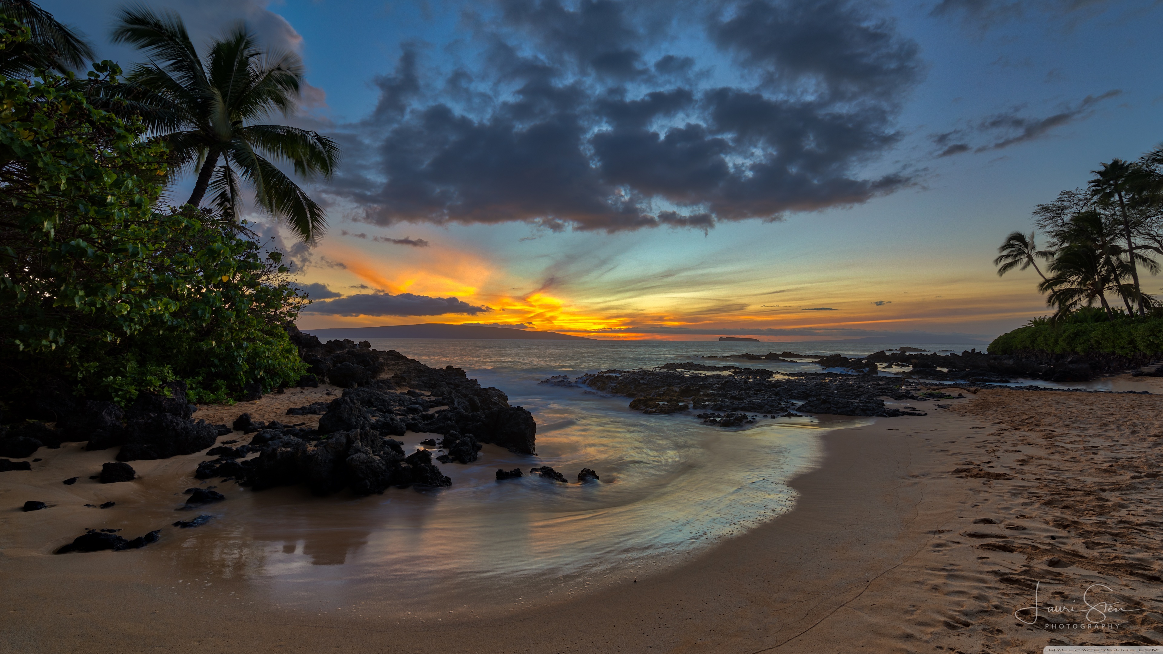 Sunset Beach Hawaii Ultra HD Desktop