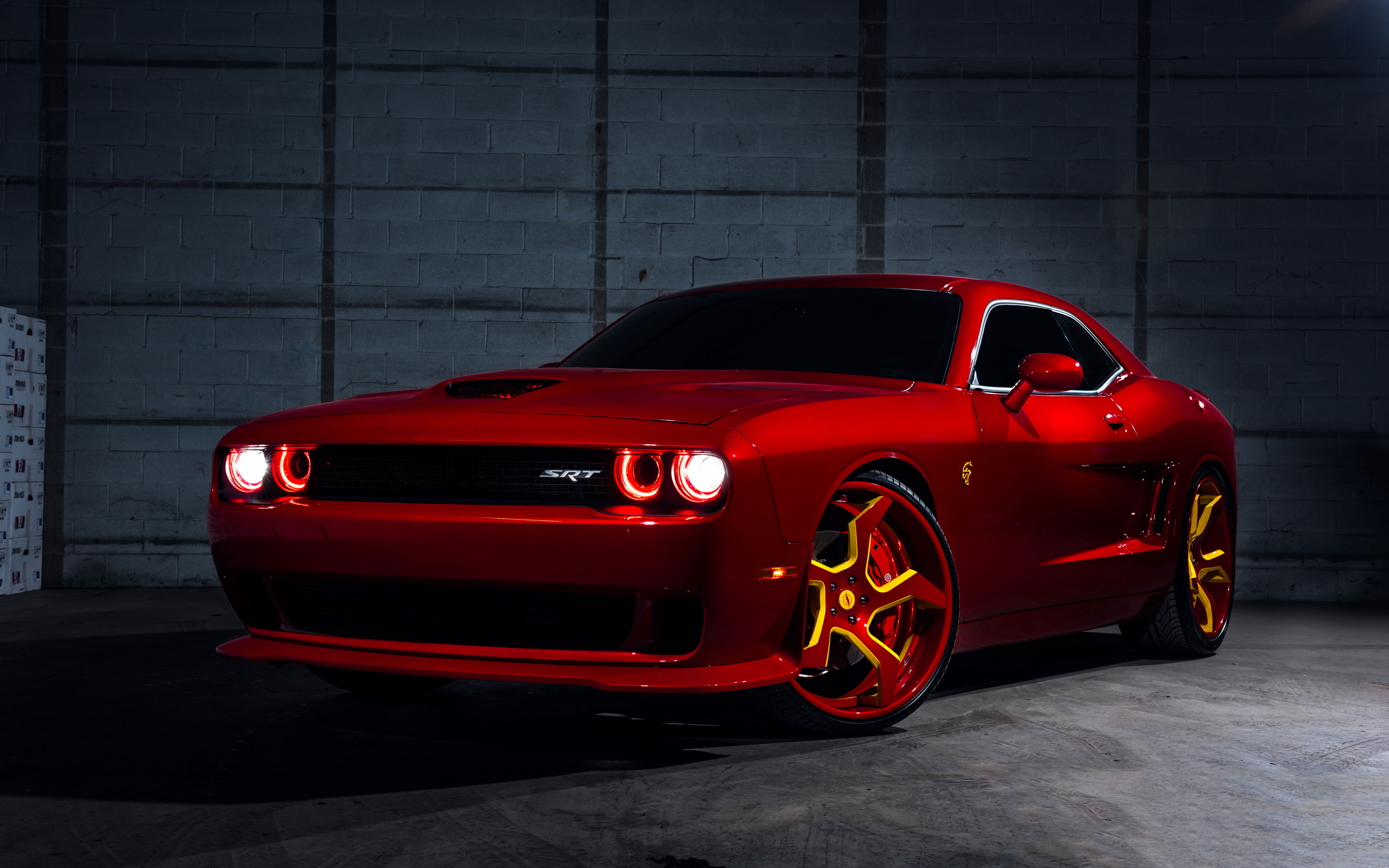 Download wallpaper 3840x2400 red, dodge